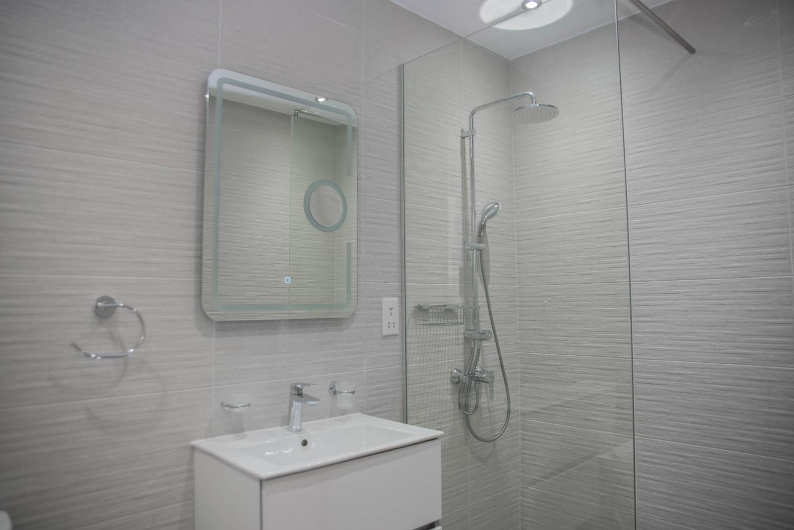 One bedroom apartment in Paphos in good location view 3