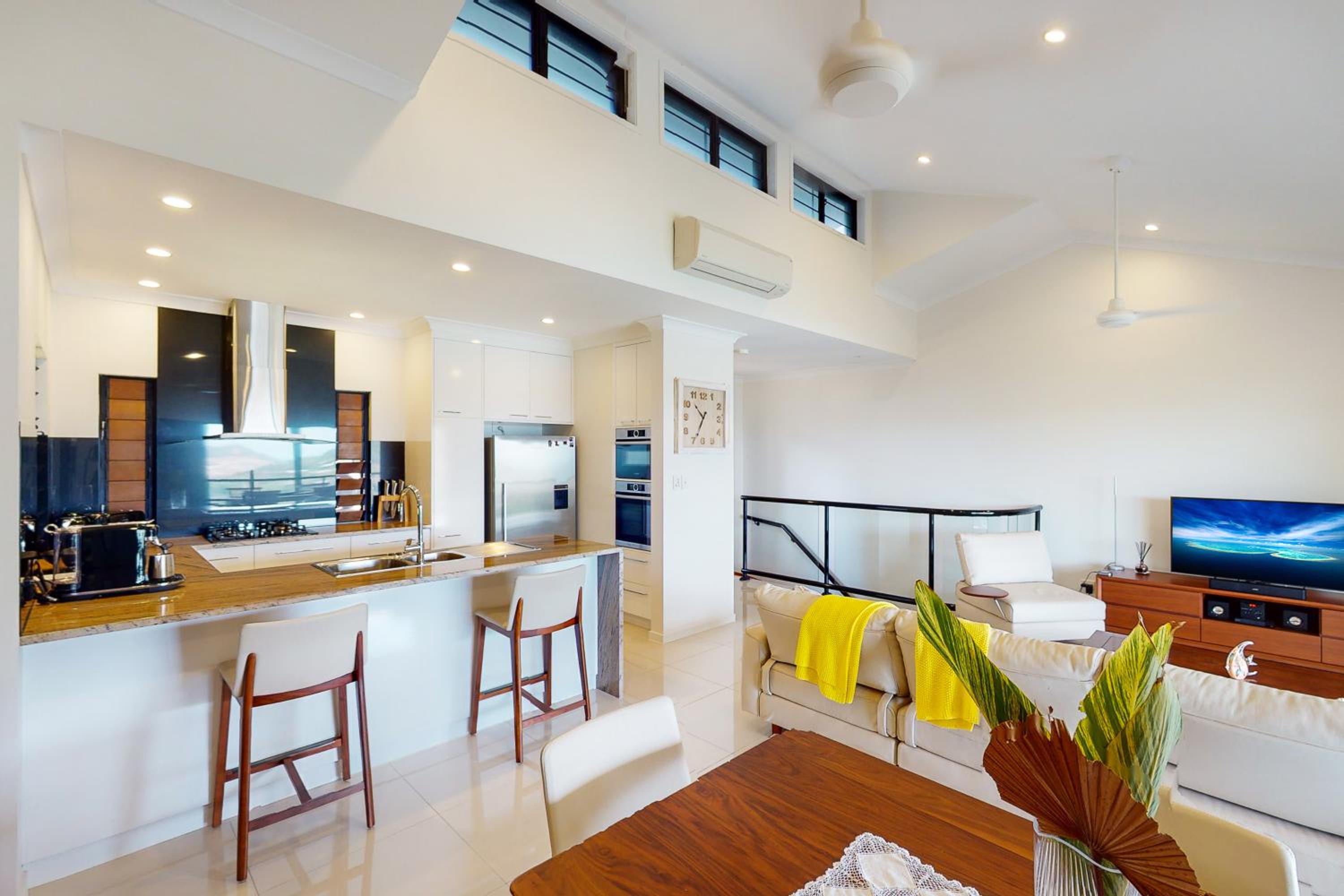 Anchorage Apartments on Hamilton Island by HIHA