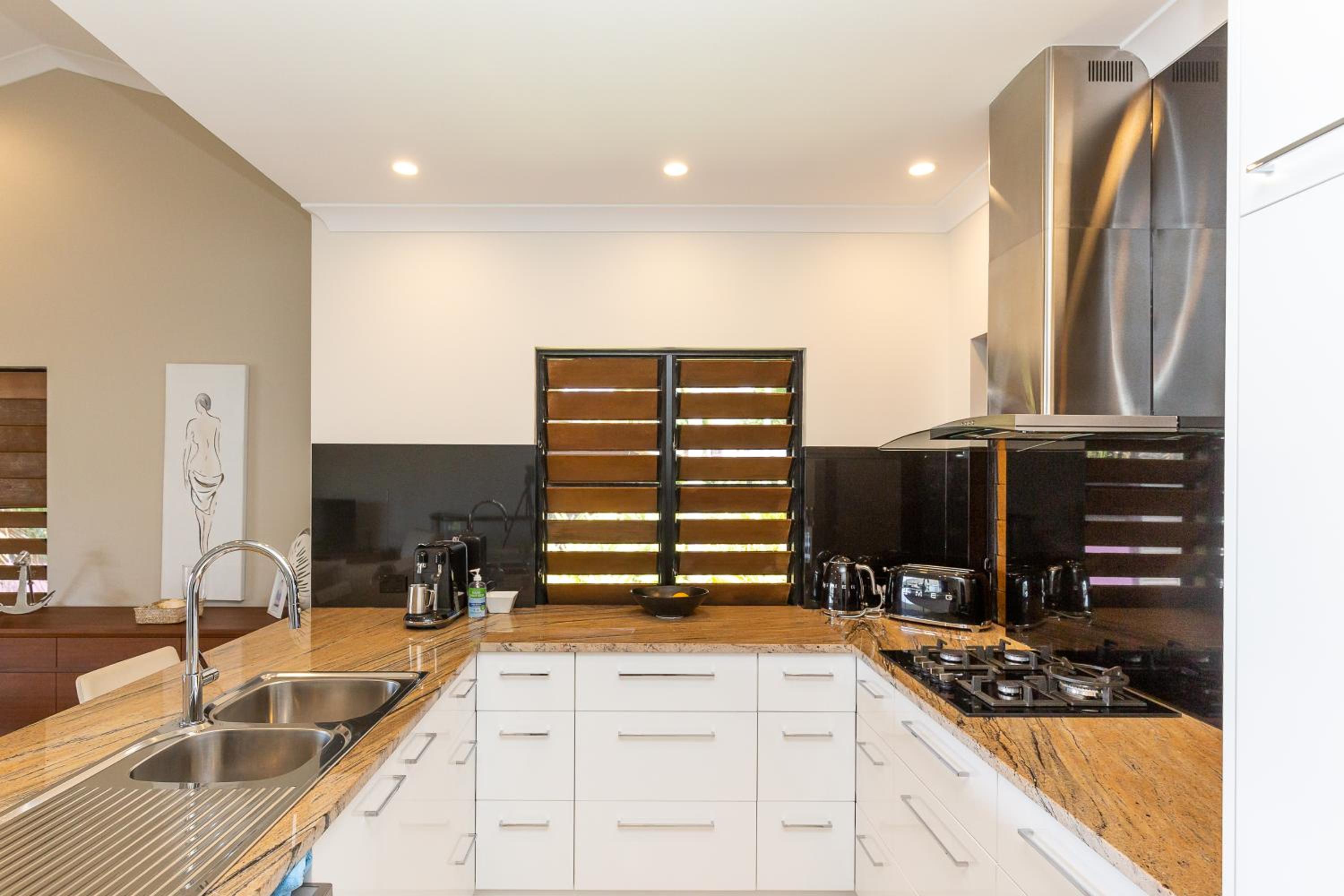 Anchorage Apartments on Hamilton Island by HIHA