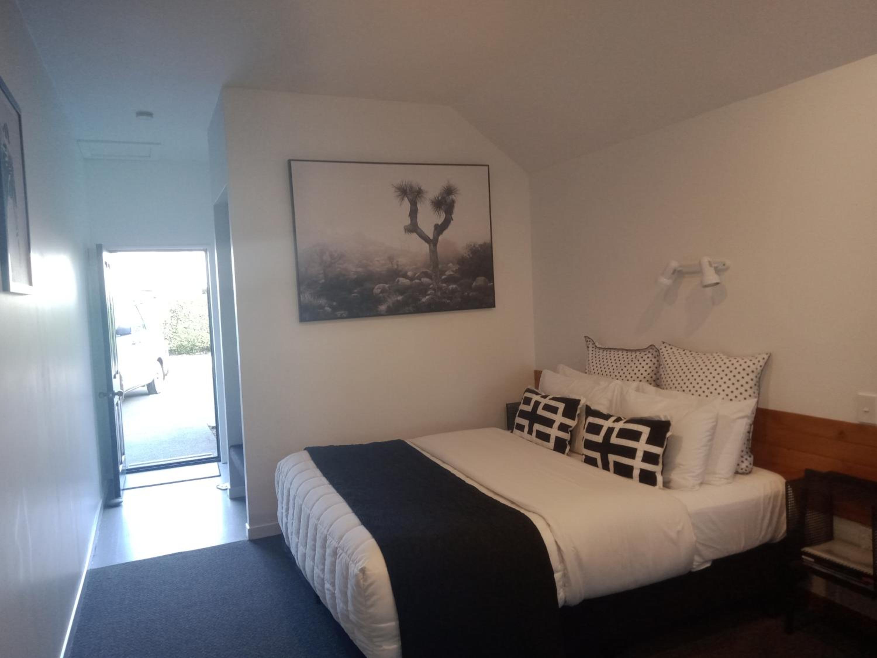 Four Peaks Motel