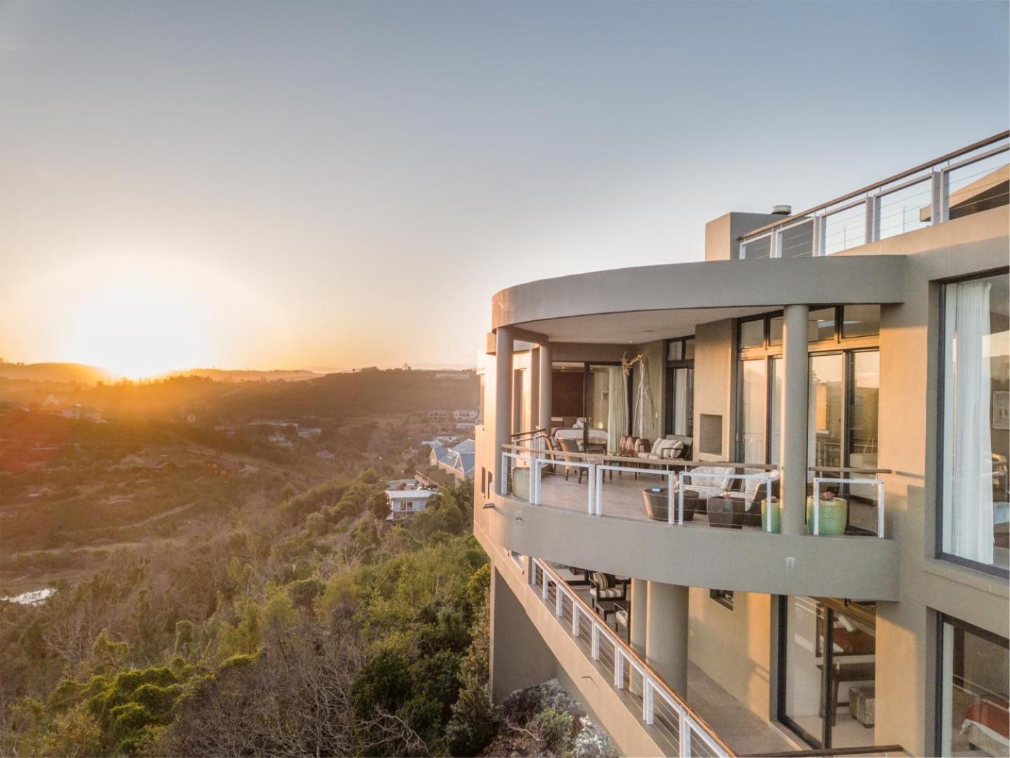 Dazzling View, Knysna - Stunning holiday villa with roof deck & 360° views view 4