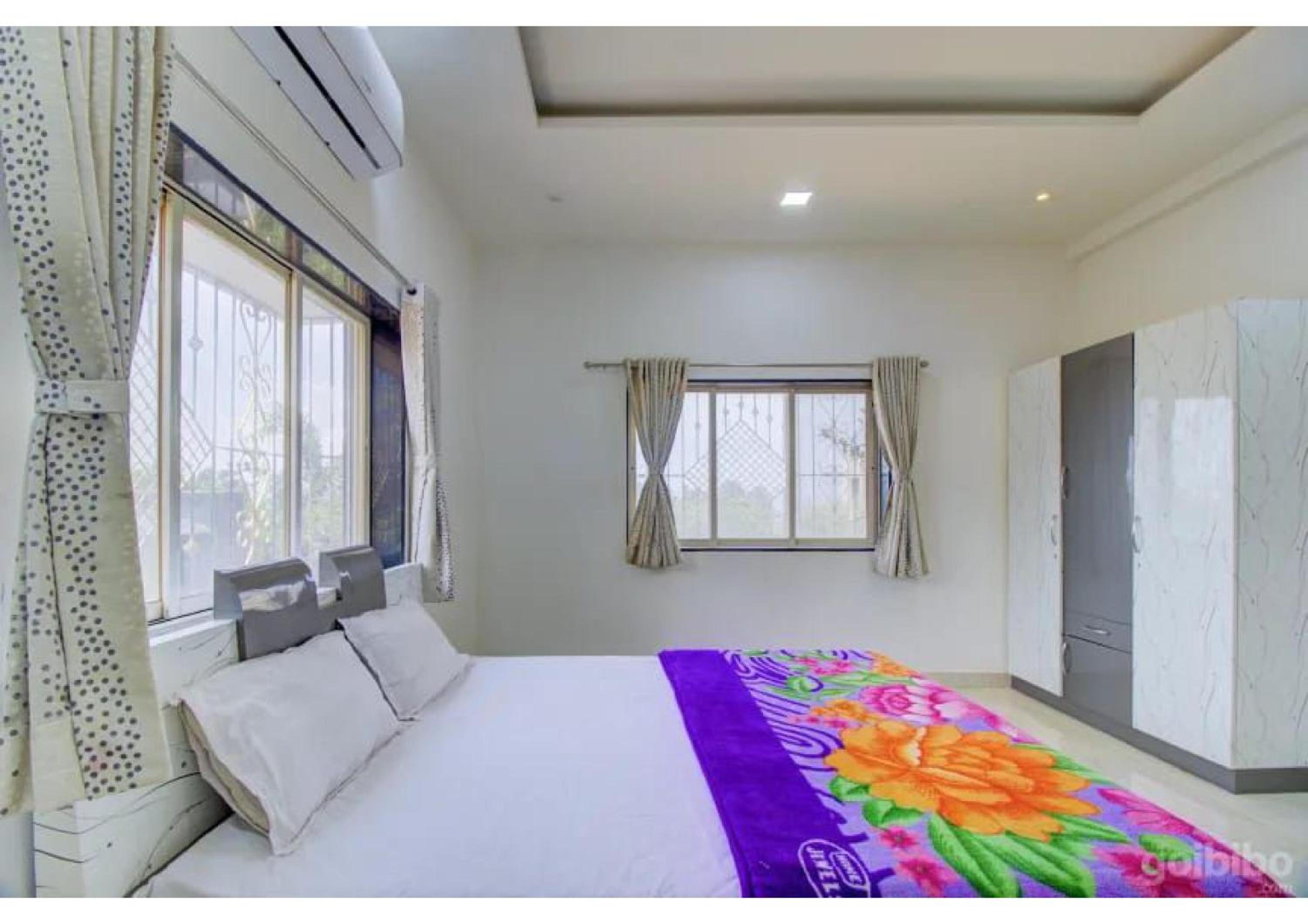Standalone Villa with POOL view 4