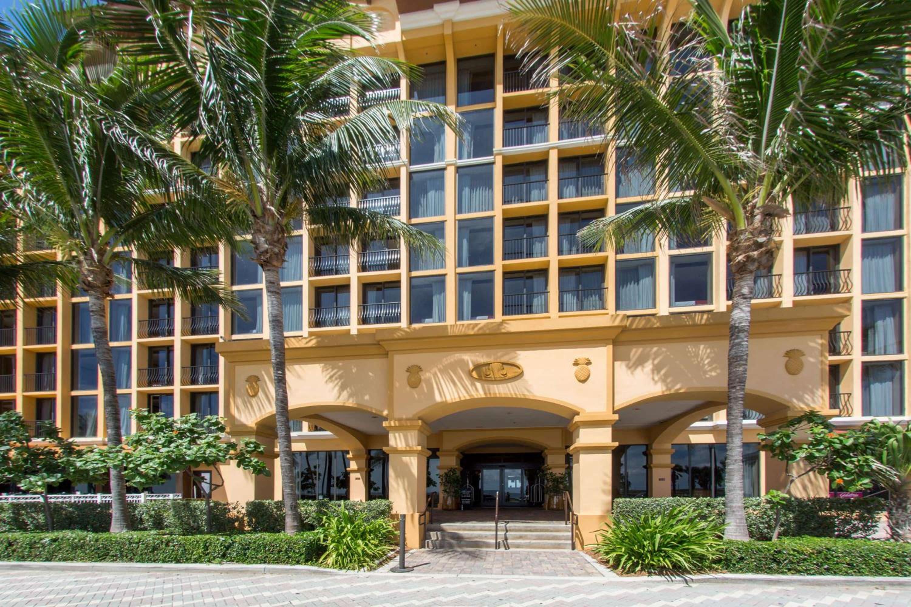 Hotel Wyndham Deerfield Beach Resort - Image 1