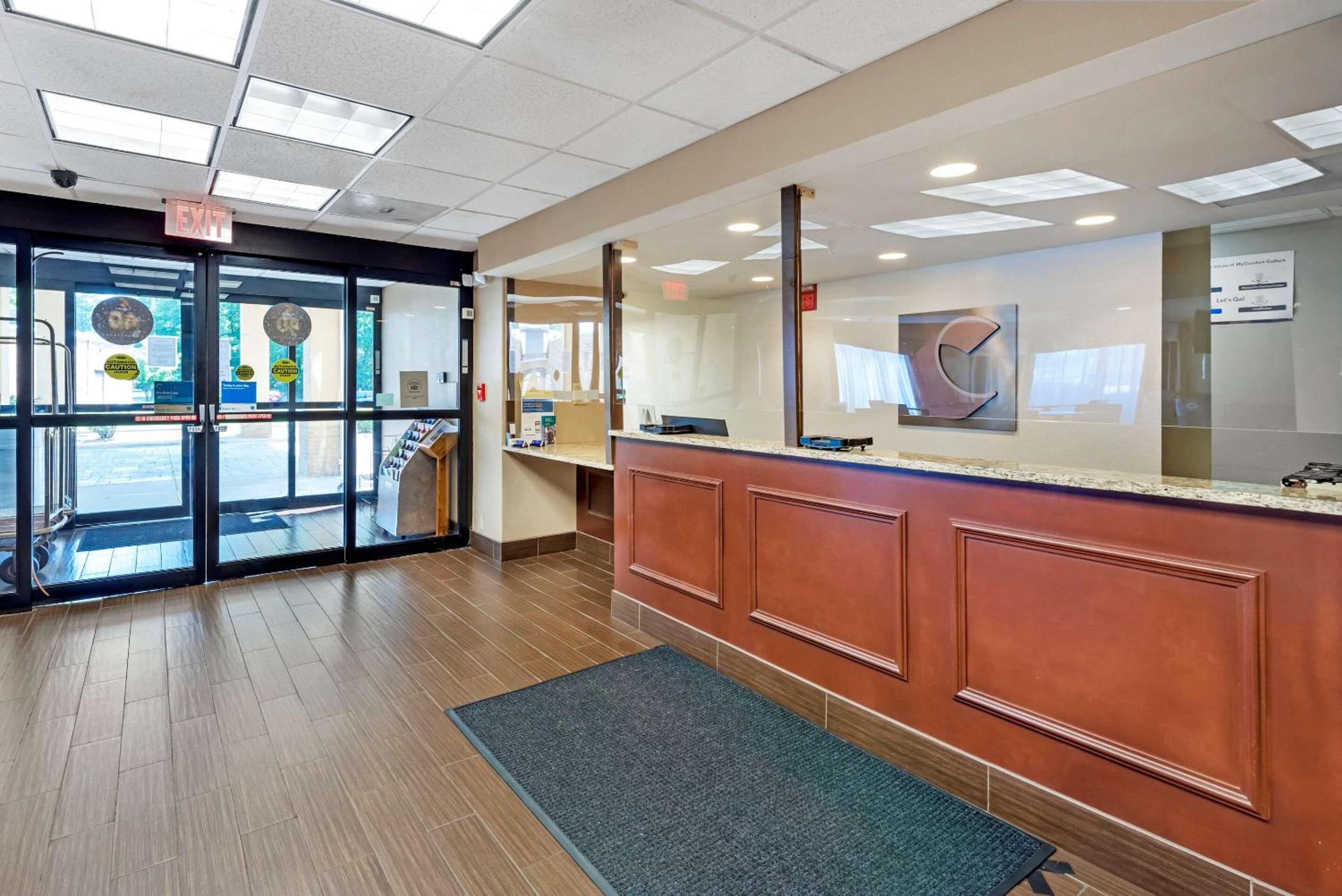 Elizabeth City Vacations - Comfort Inn Elizabeth City near University - Property Image 3