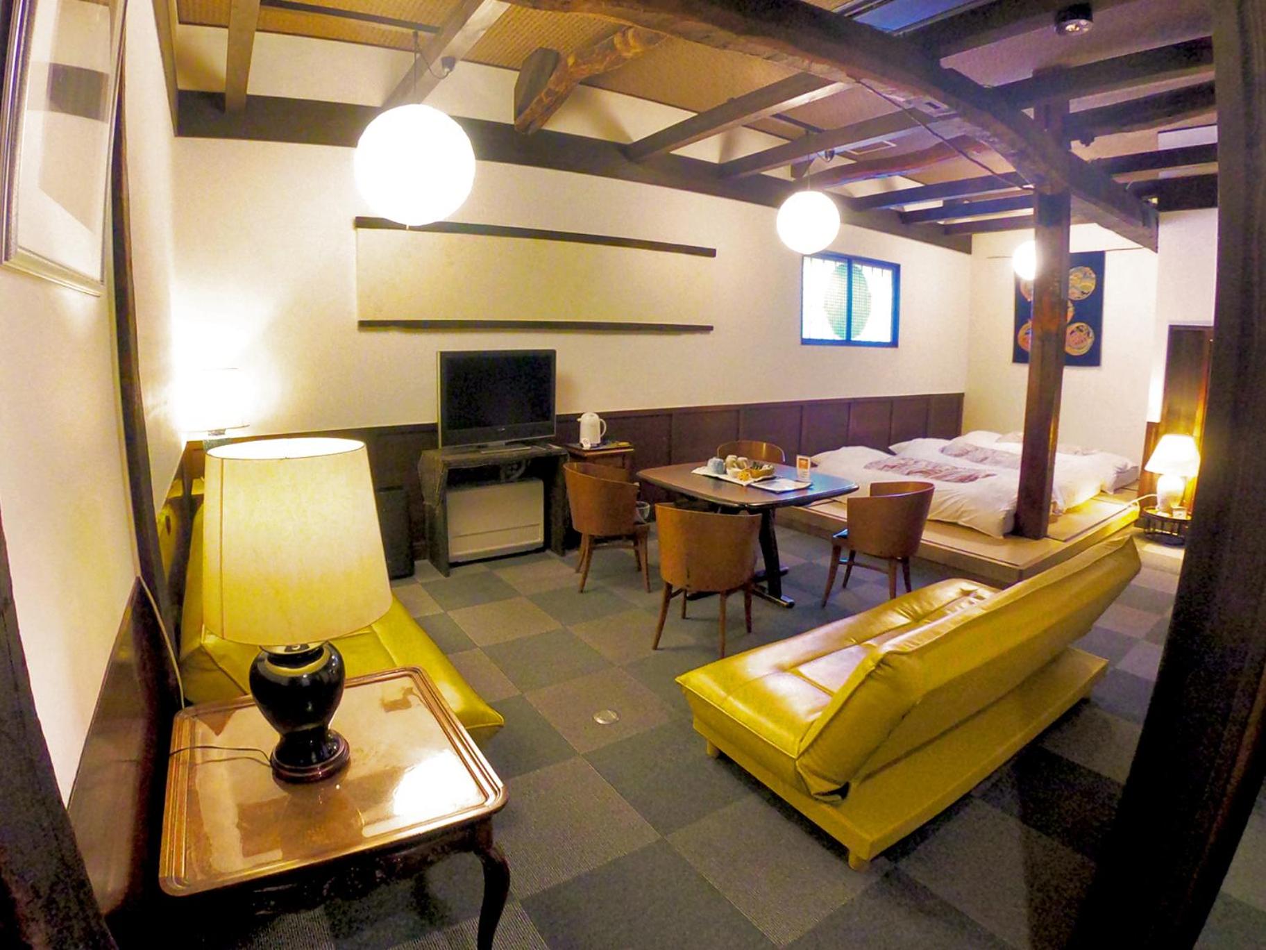 Rickshaw inn