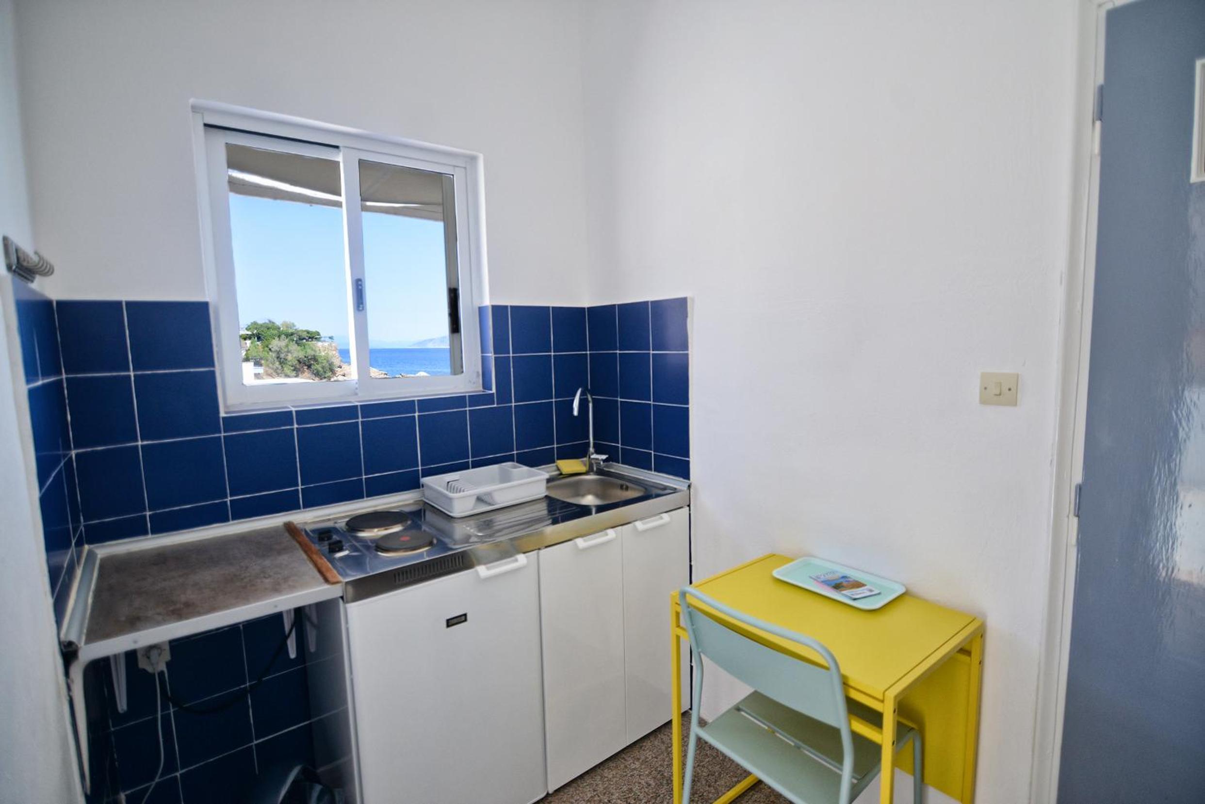 Apostolakis Rooms