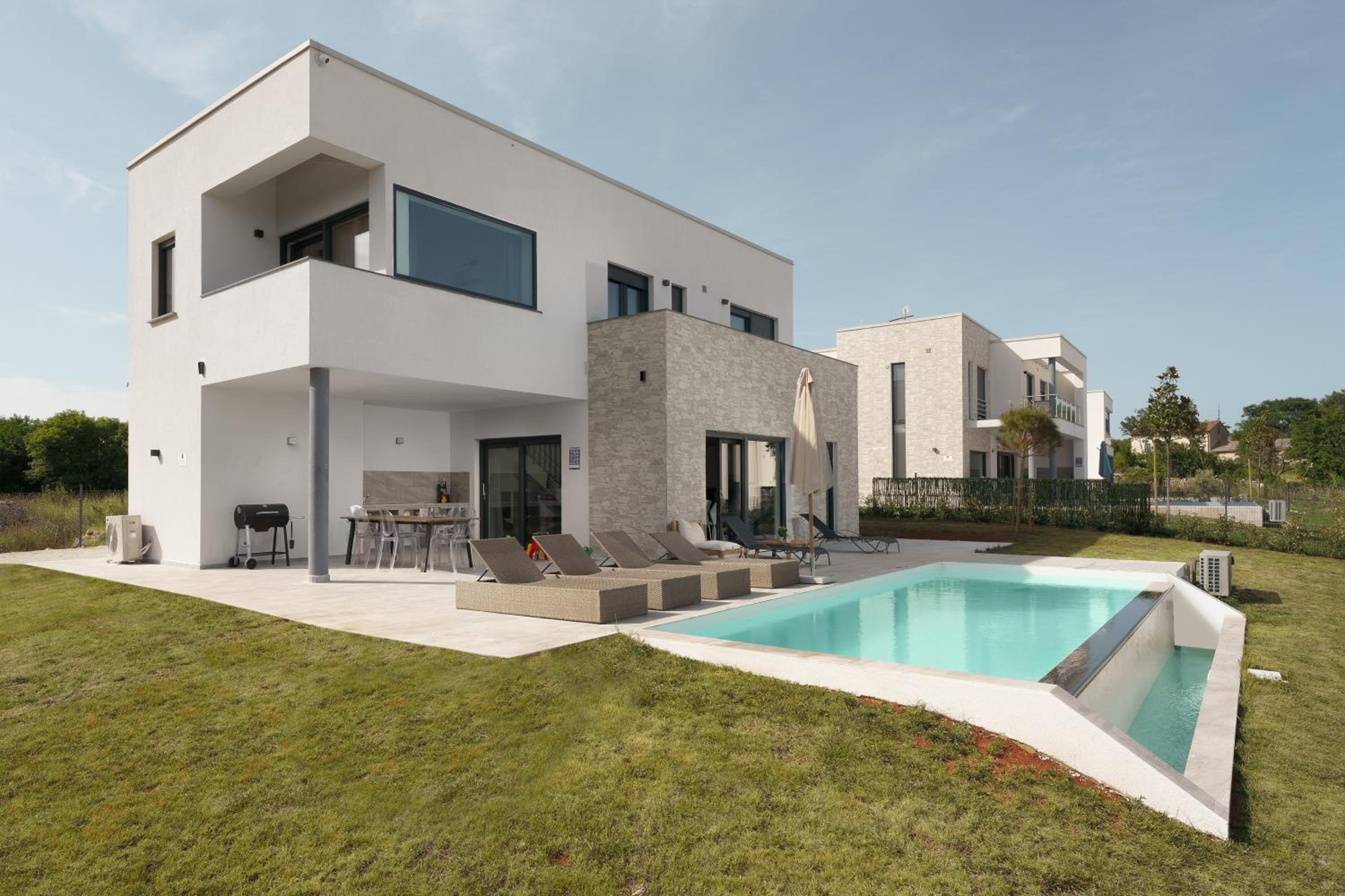 Hotel Sea View Villa Cala Royal - Image 1