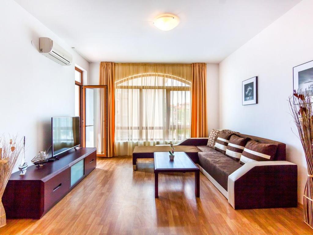 Edmond Apartment-Highspeed-Internet-Free!