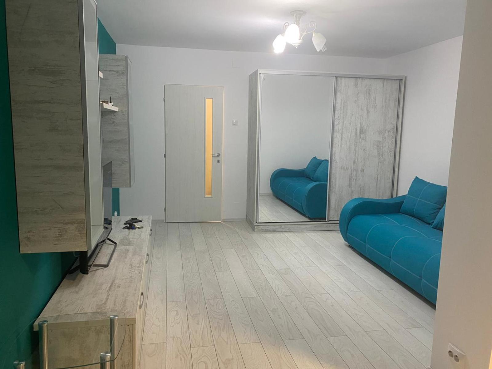 Studio-Ion Mihalache-Bucuresti view 4
