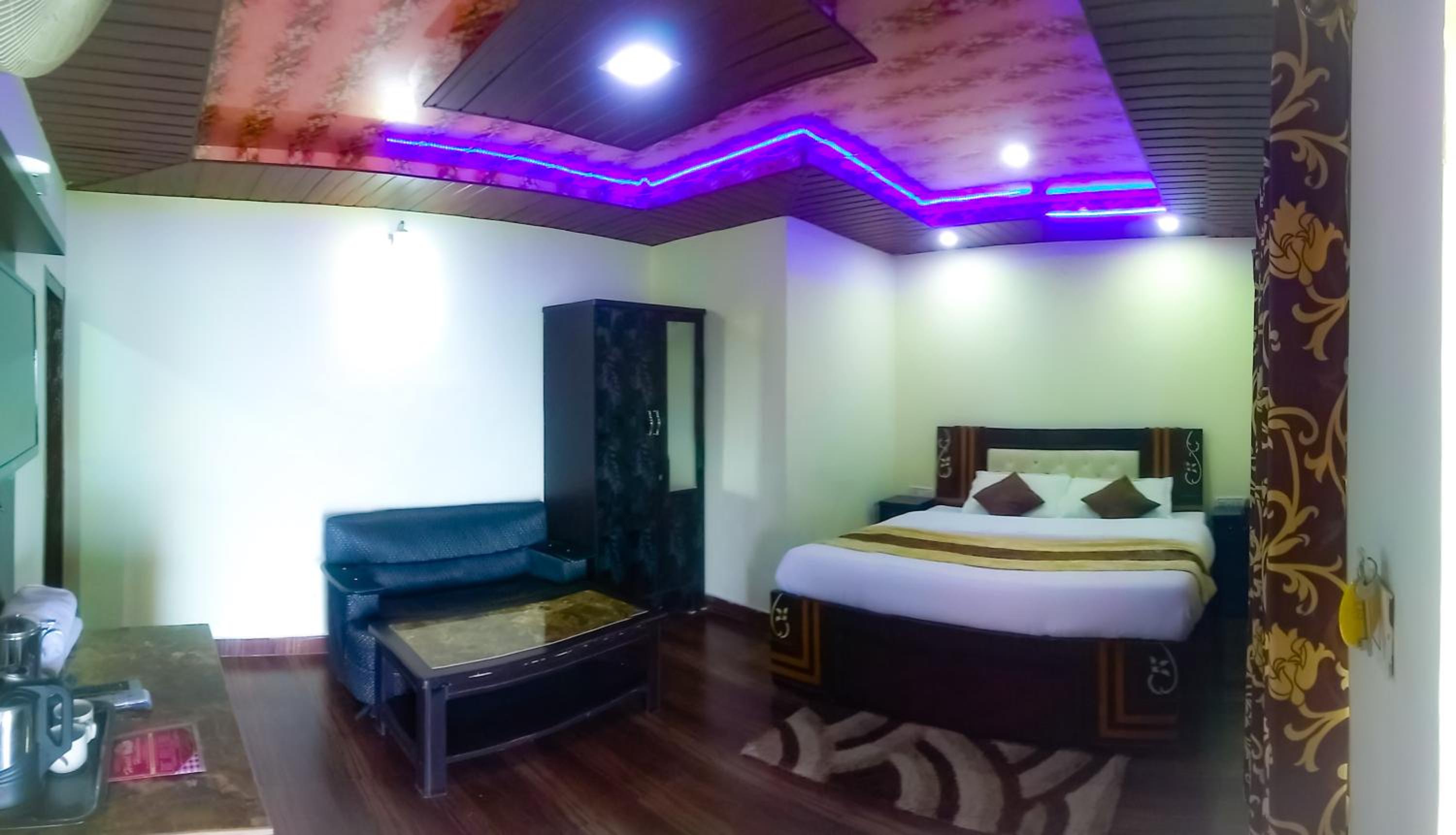 Hotel Himdhara, Near Mall Road Dalhousie