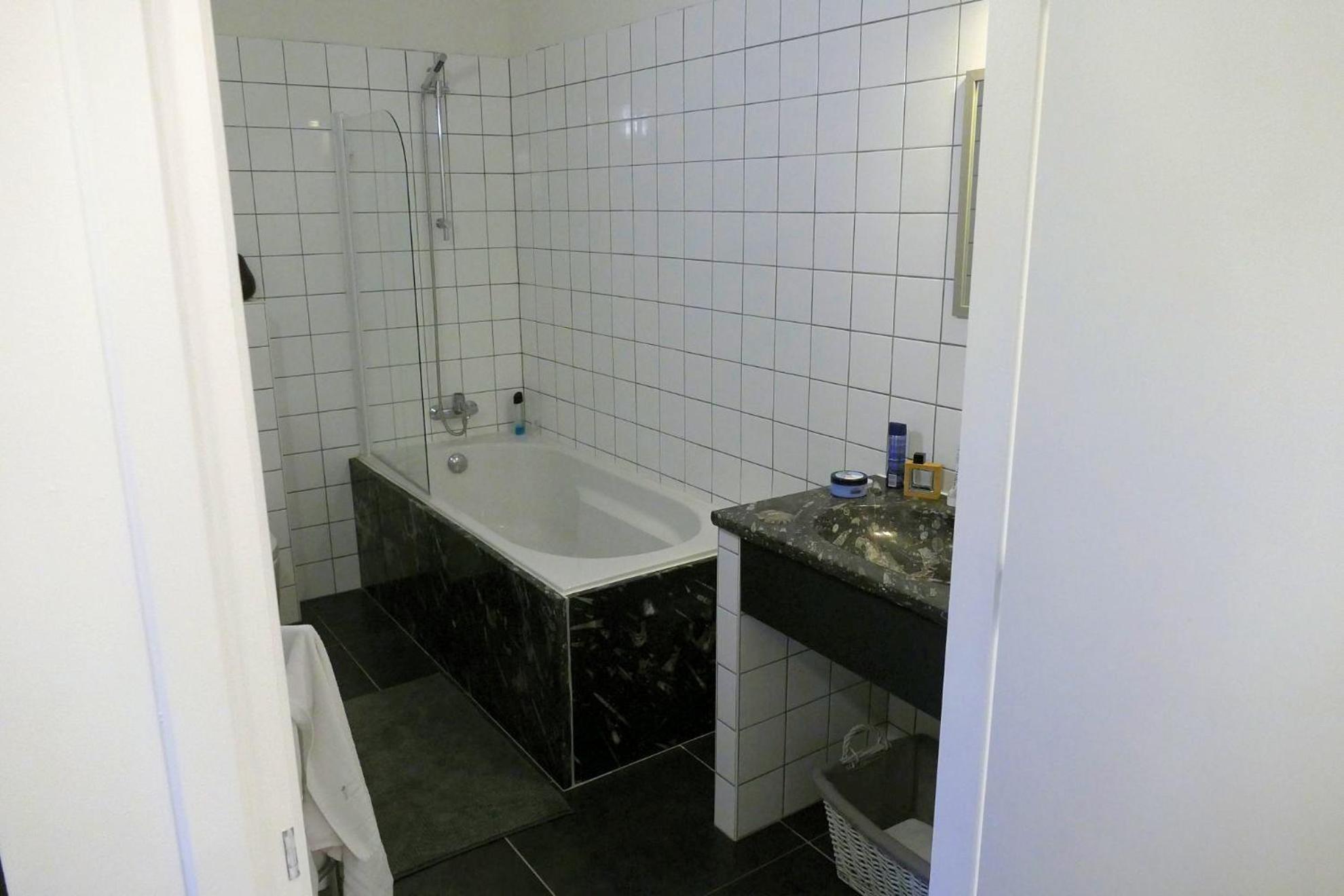 Photo 46