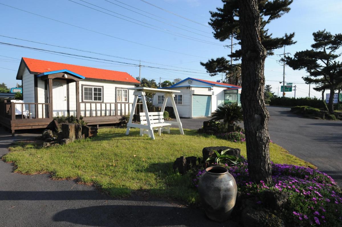 Jeju Feel House