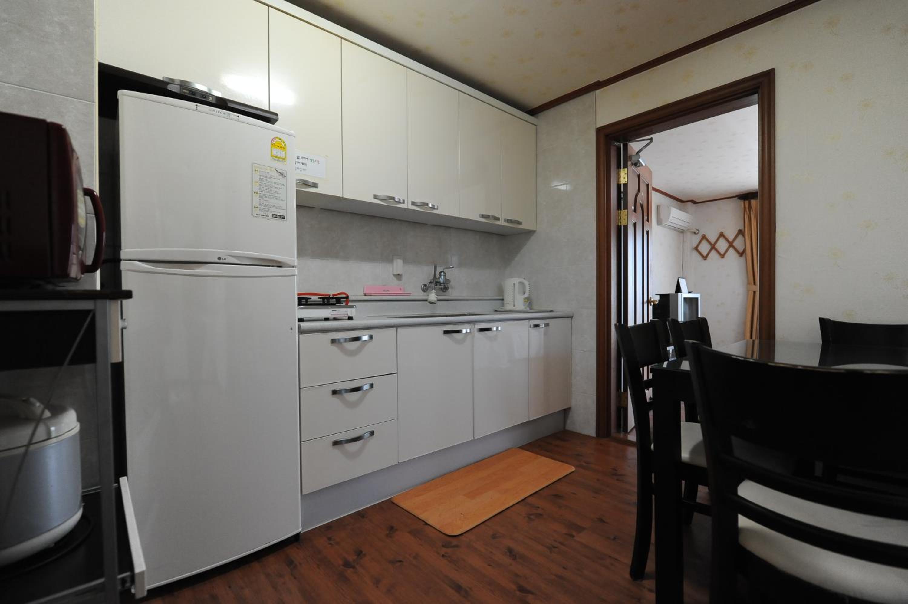 Jeju Feel House
