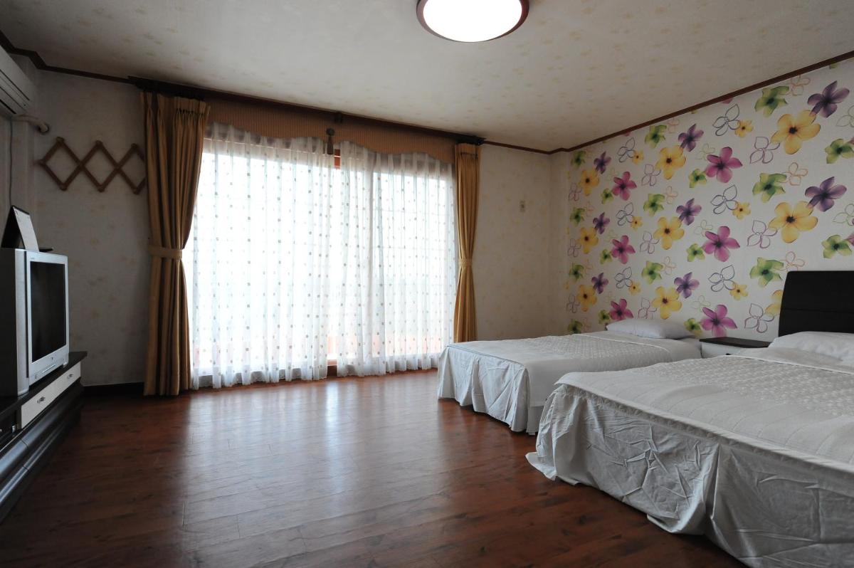 Jeju Feel House
