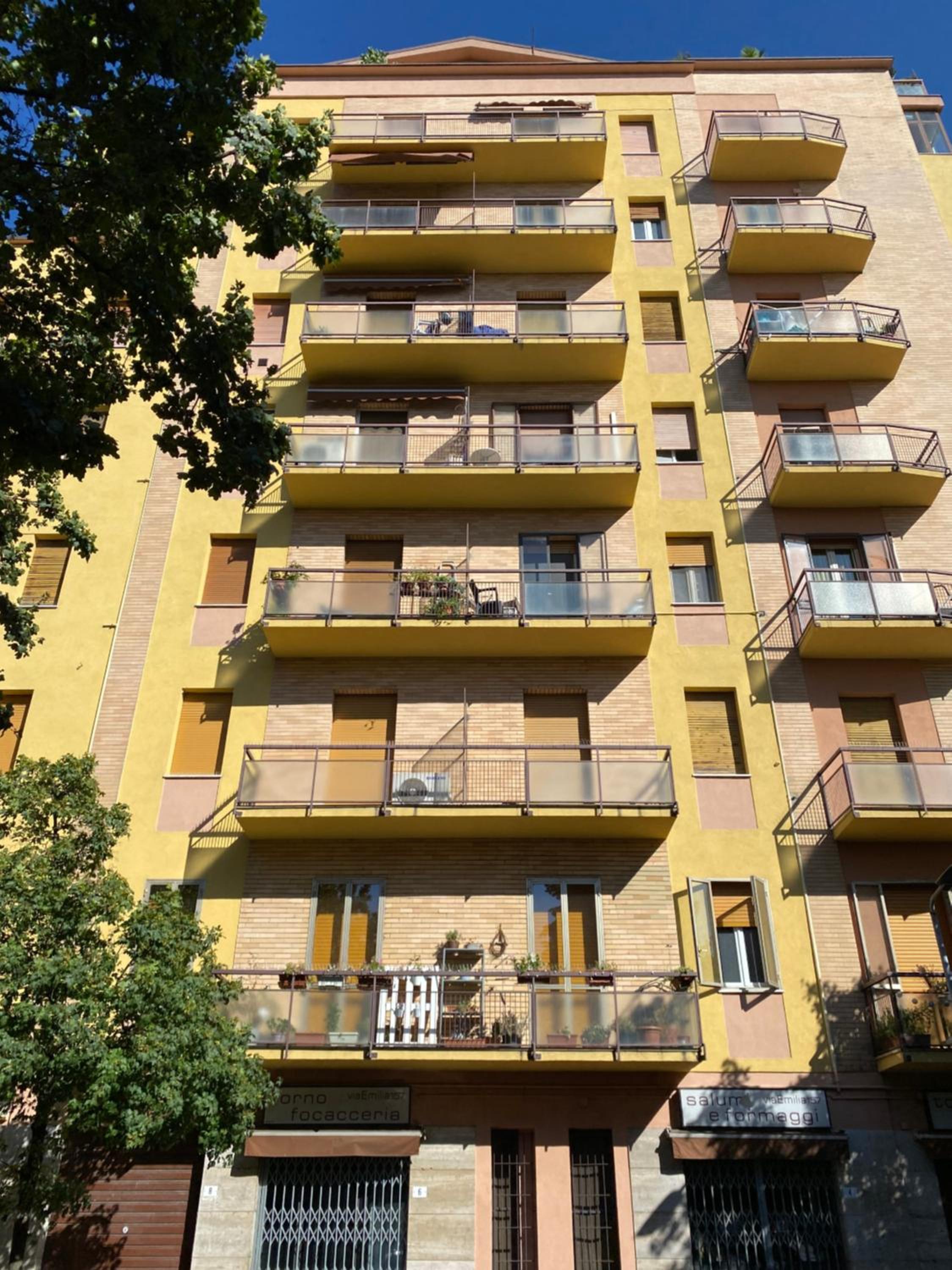 Modern City Apartment view 4