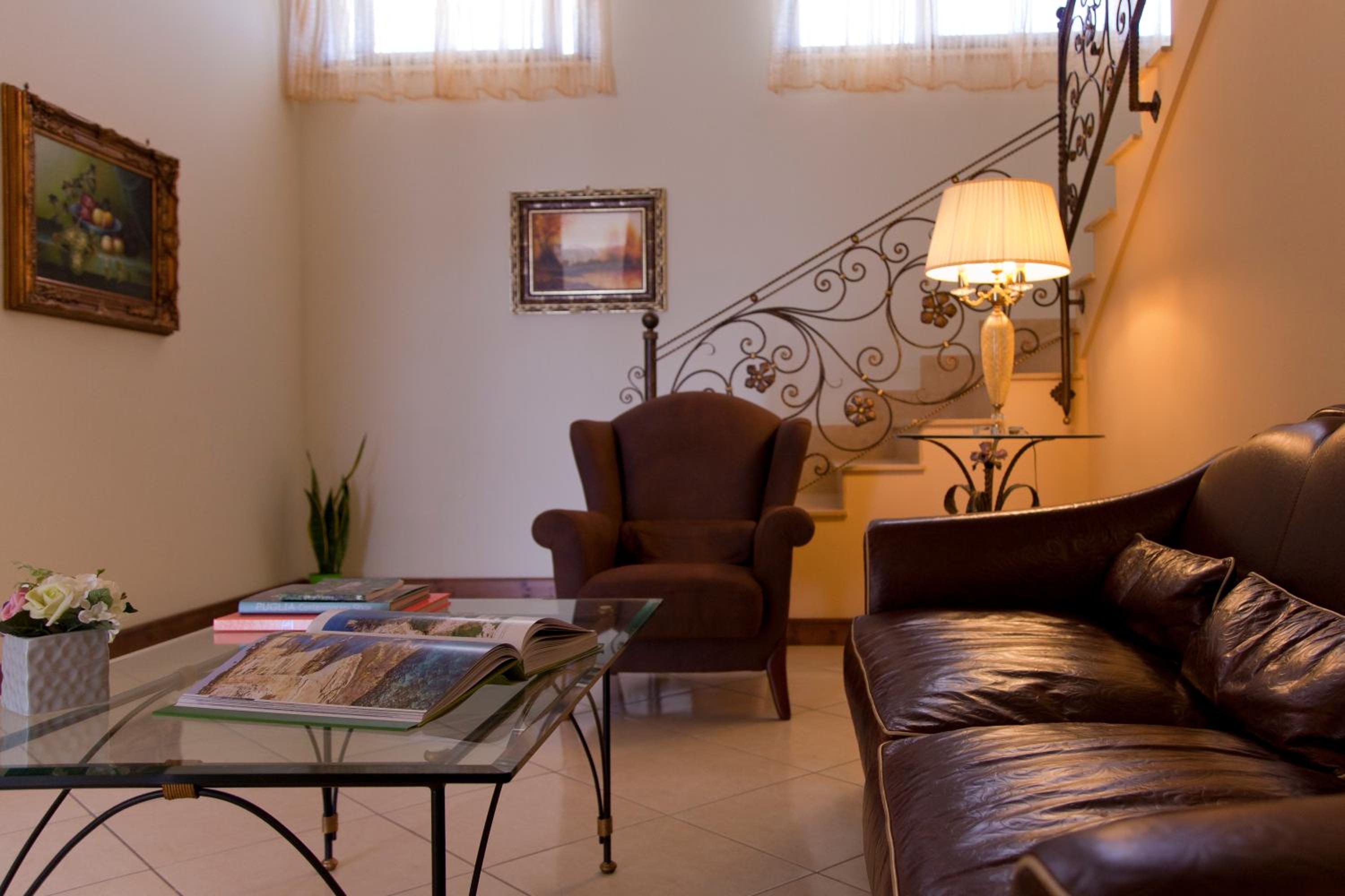 Kalinifta Residence