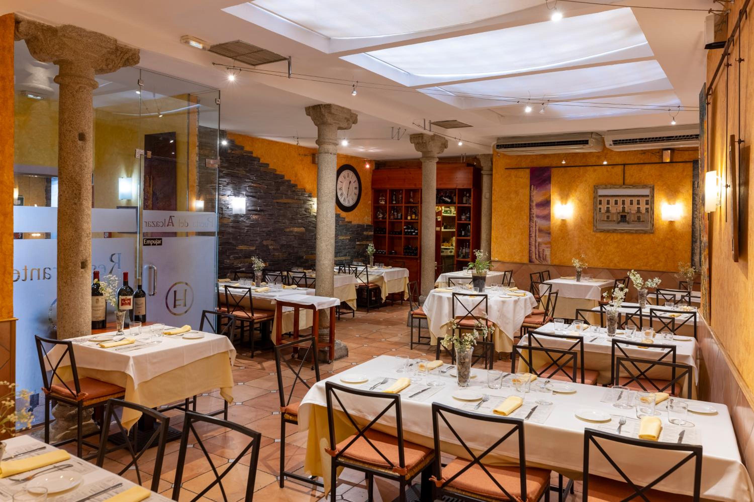 Hostal Restaurante Puerta del Alcázar