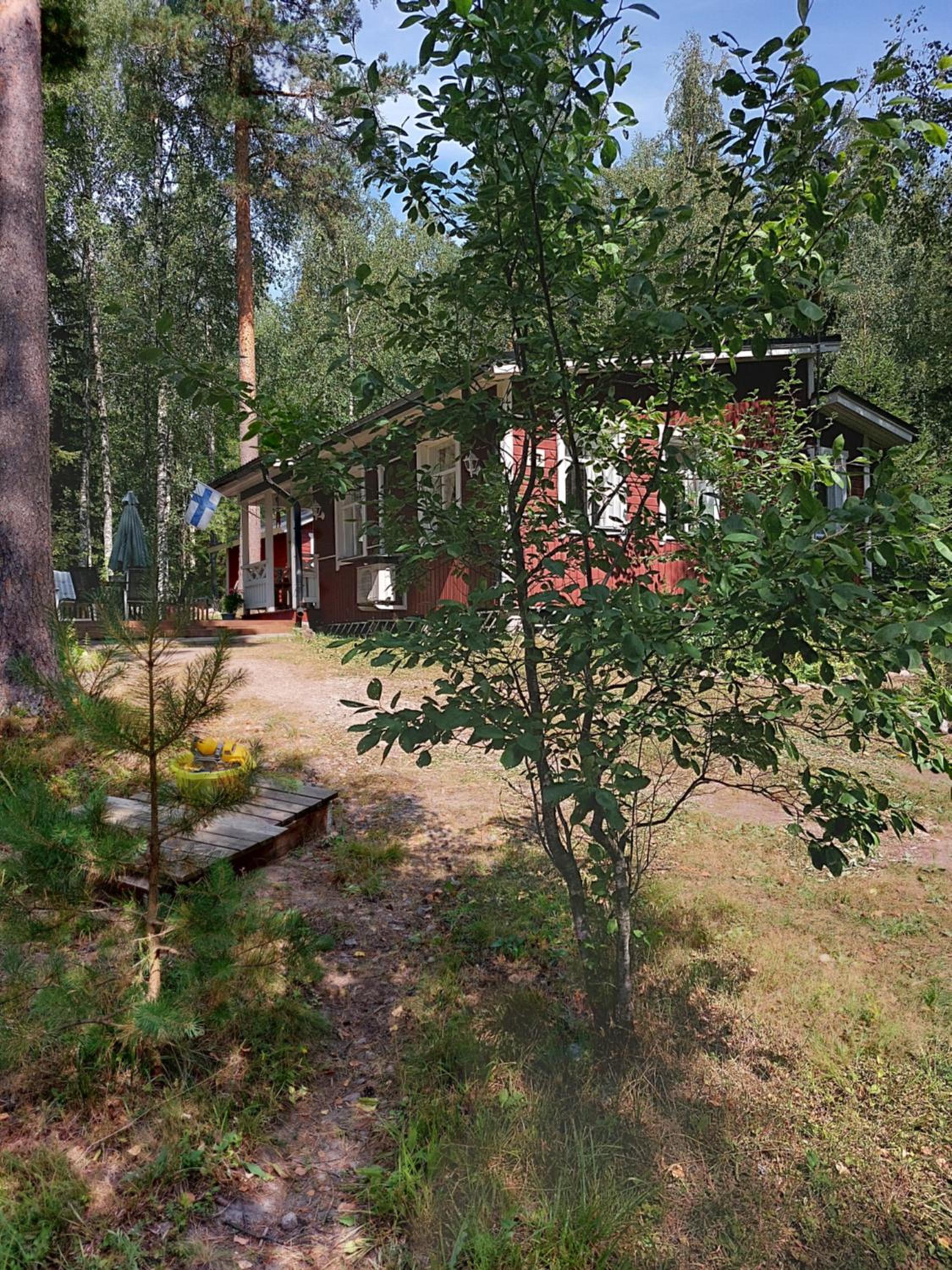 Ilmastoitu kesämökki Askolassa lähellä Porvoota