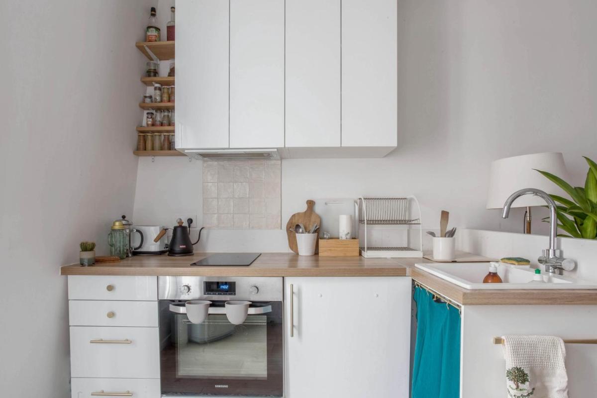 Bright and charming flat in the heart of Paris - Welkeys