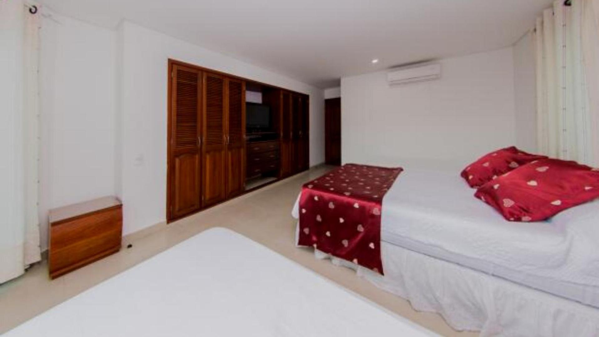 Apartamento Familiar con Vista a el Laguito Cartagena