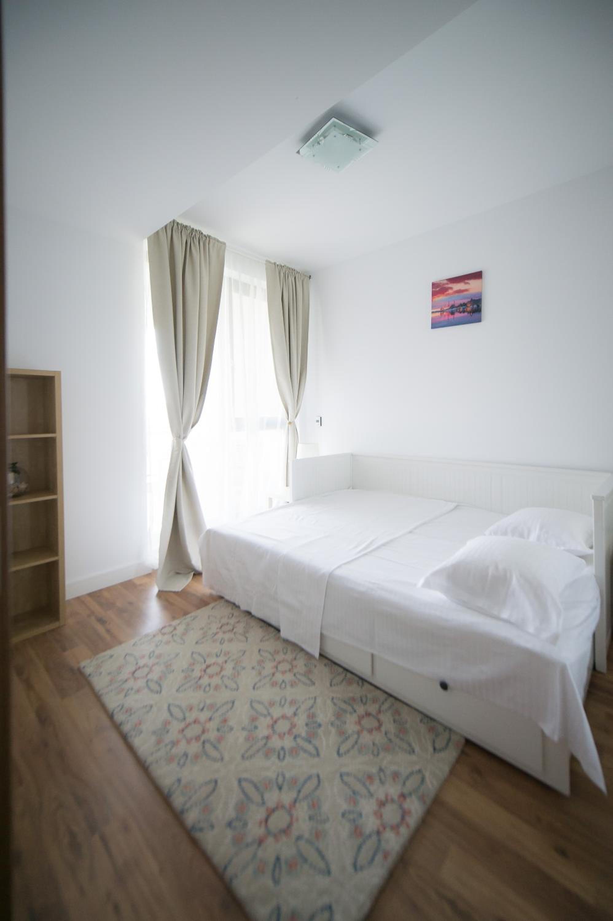 Apartel Emerald Bay view 5