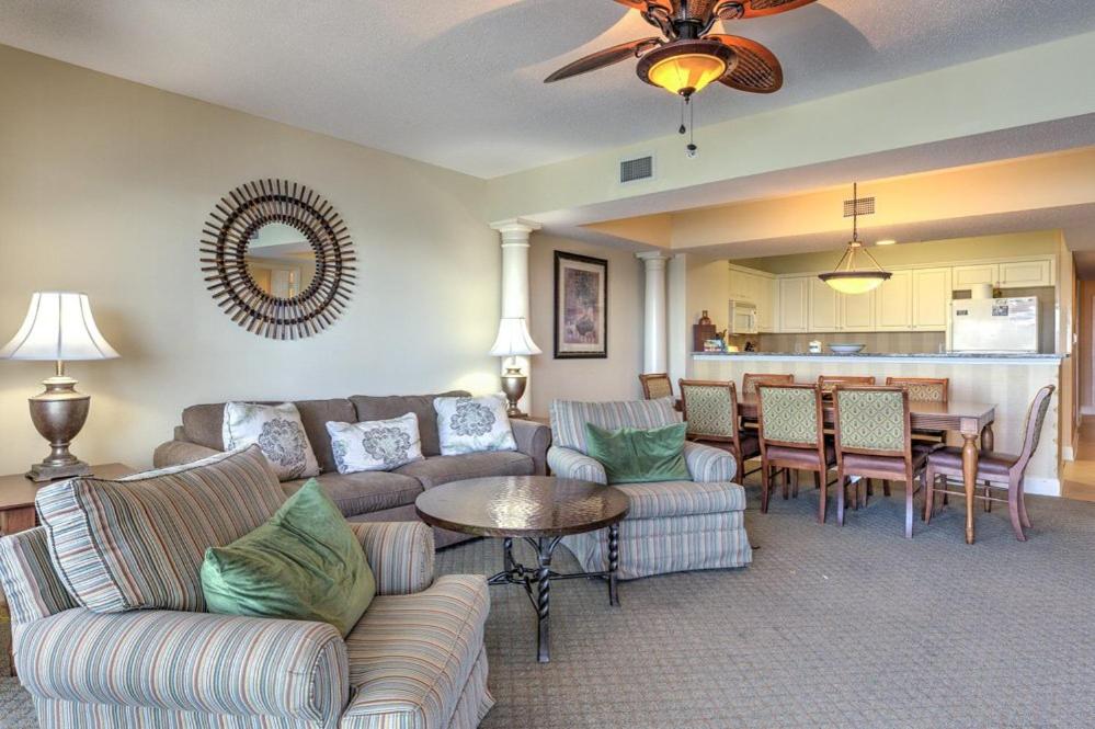Custom decor,oceanfront and spacious onsite restaurant pools pool bar Sleeps 10 view 4