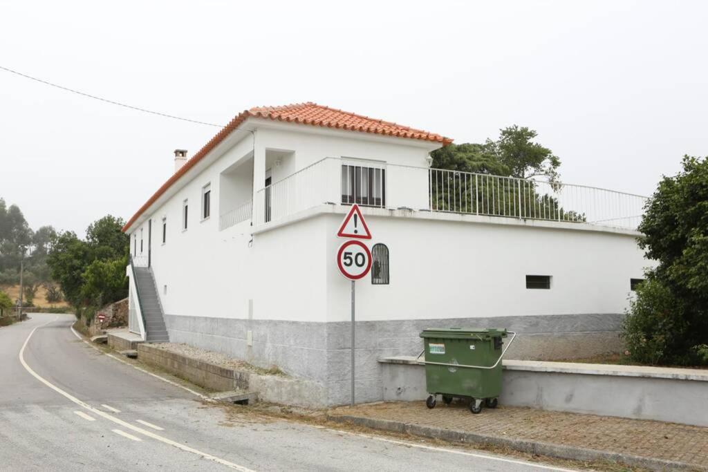 Casa da Catraia by Lisbon Village Apartments view 3