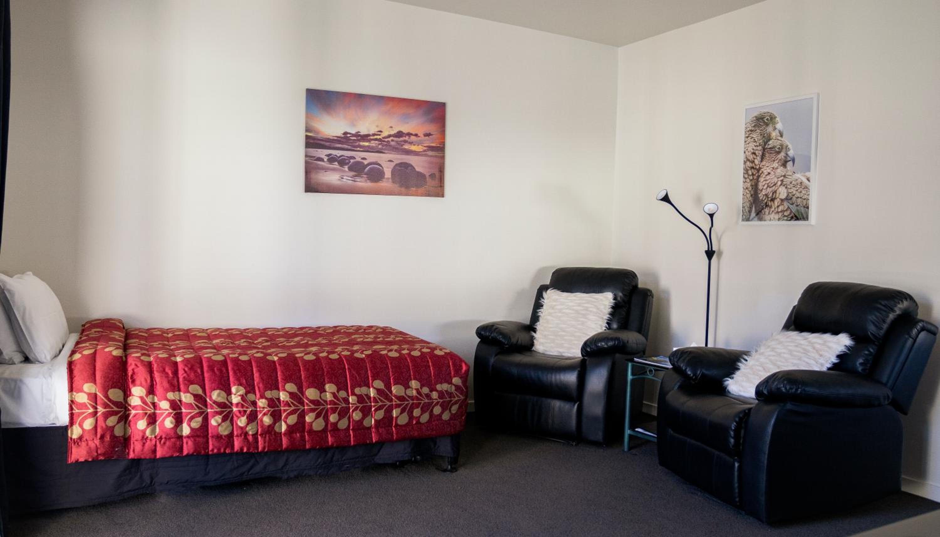 ASURE Phoenix Motor Inn