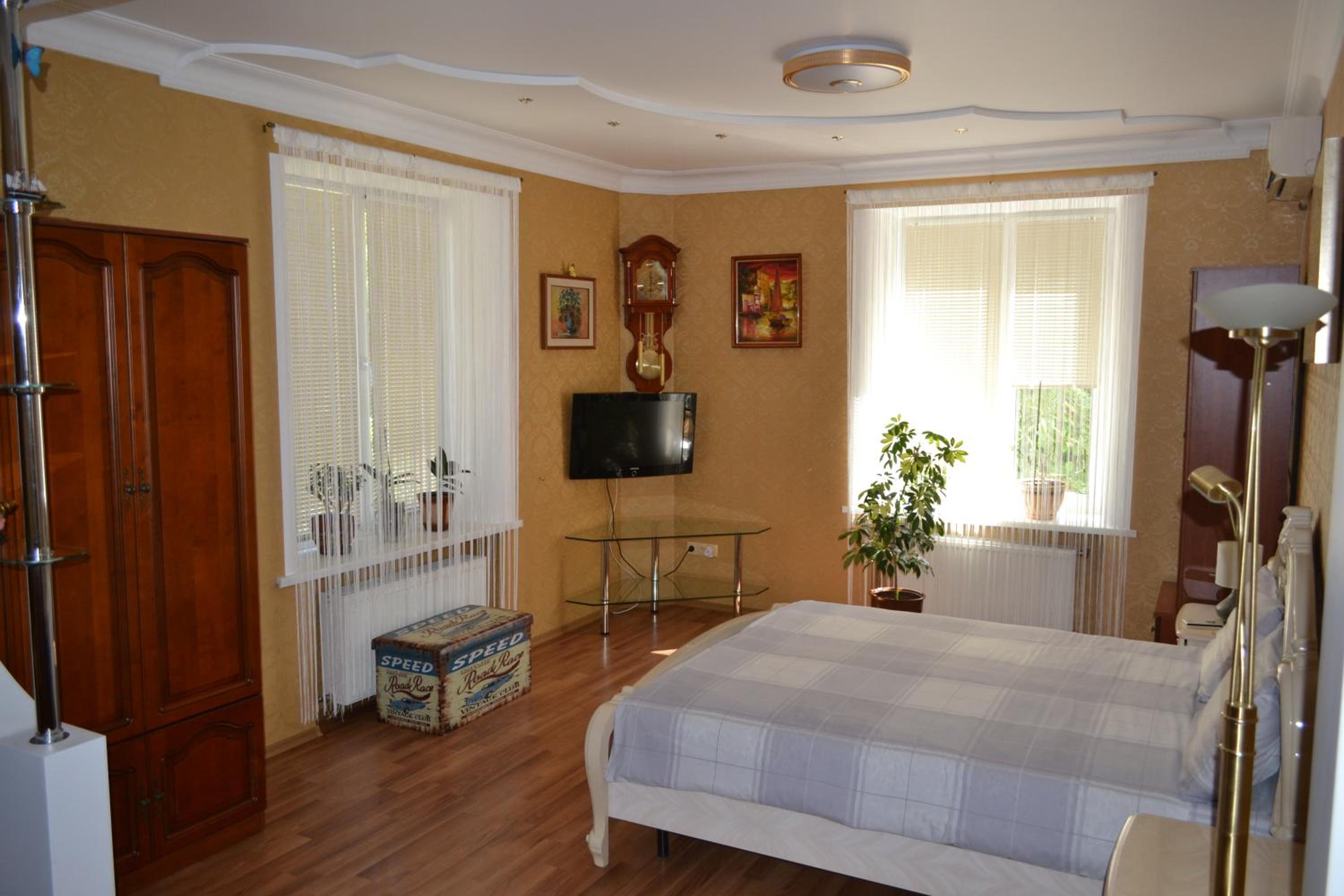 Executive suite in the centre view 3