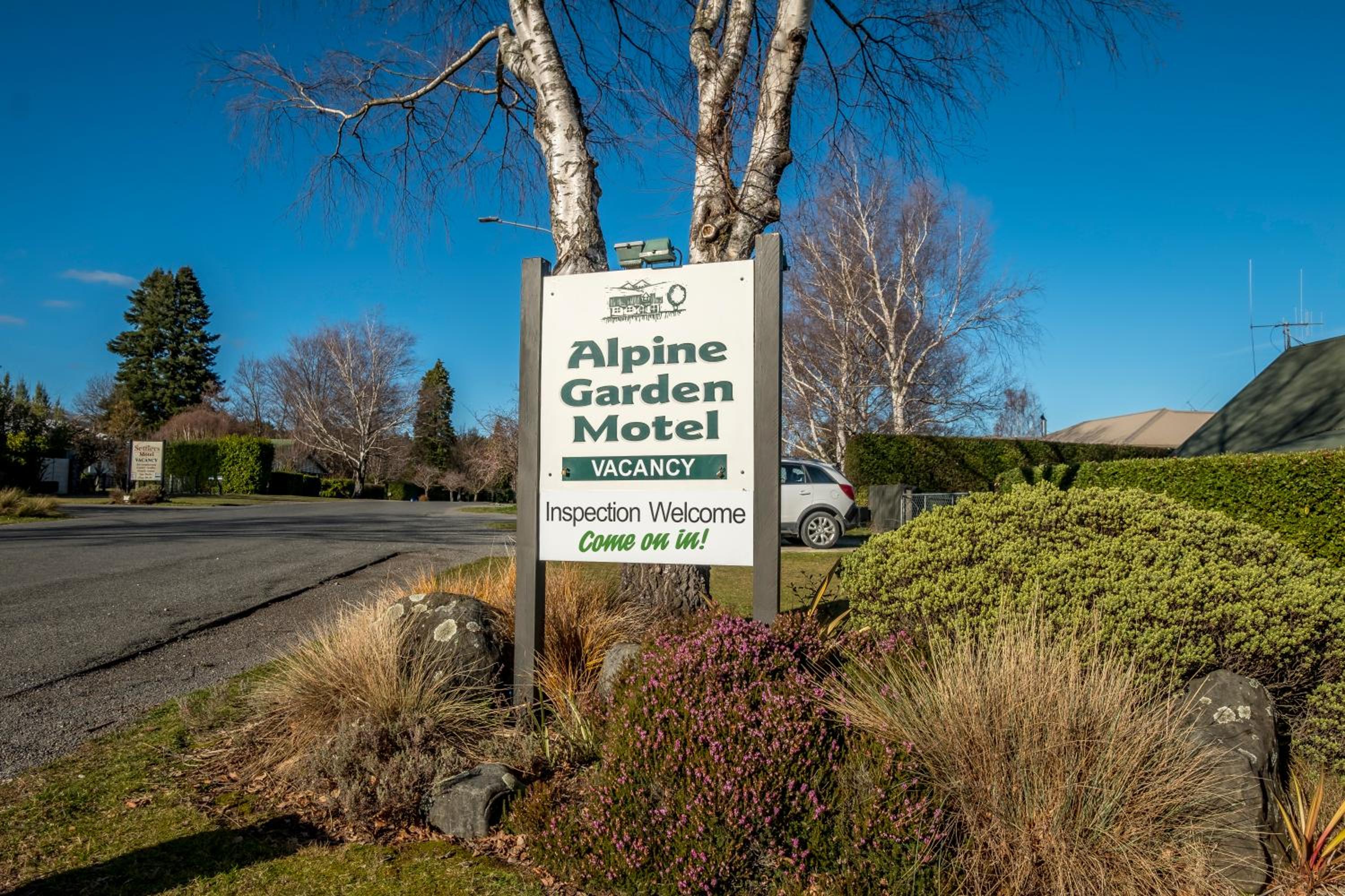 Alpine Garden Motel