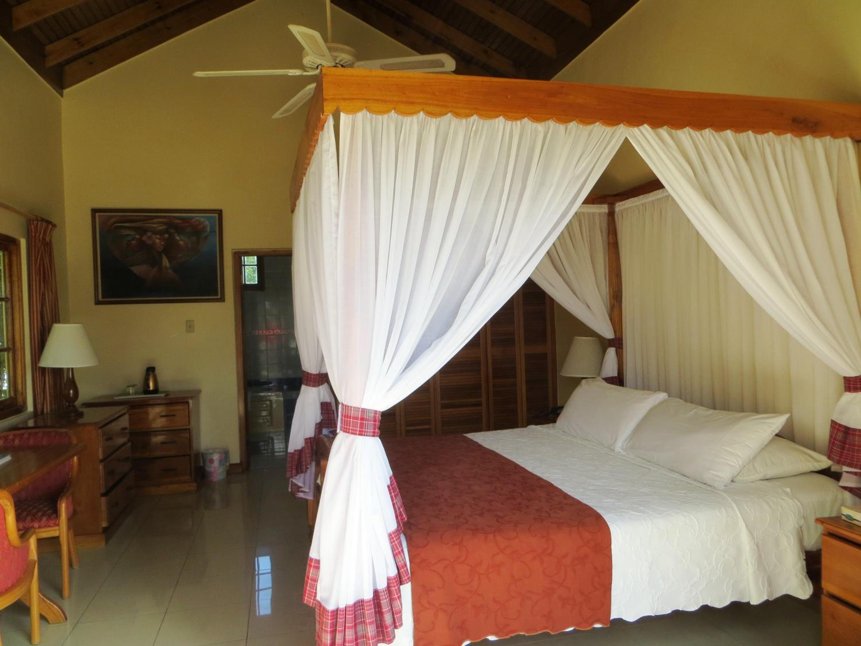 Charela Inn Hotel 28