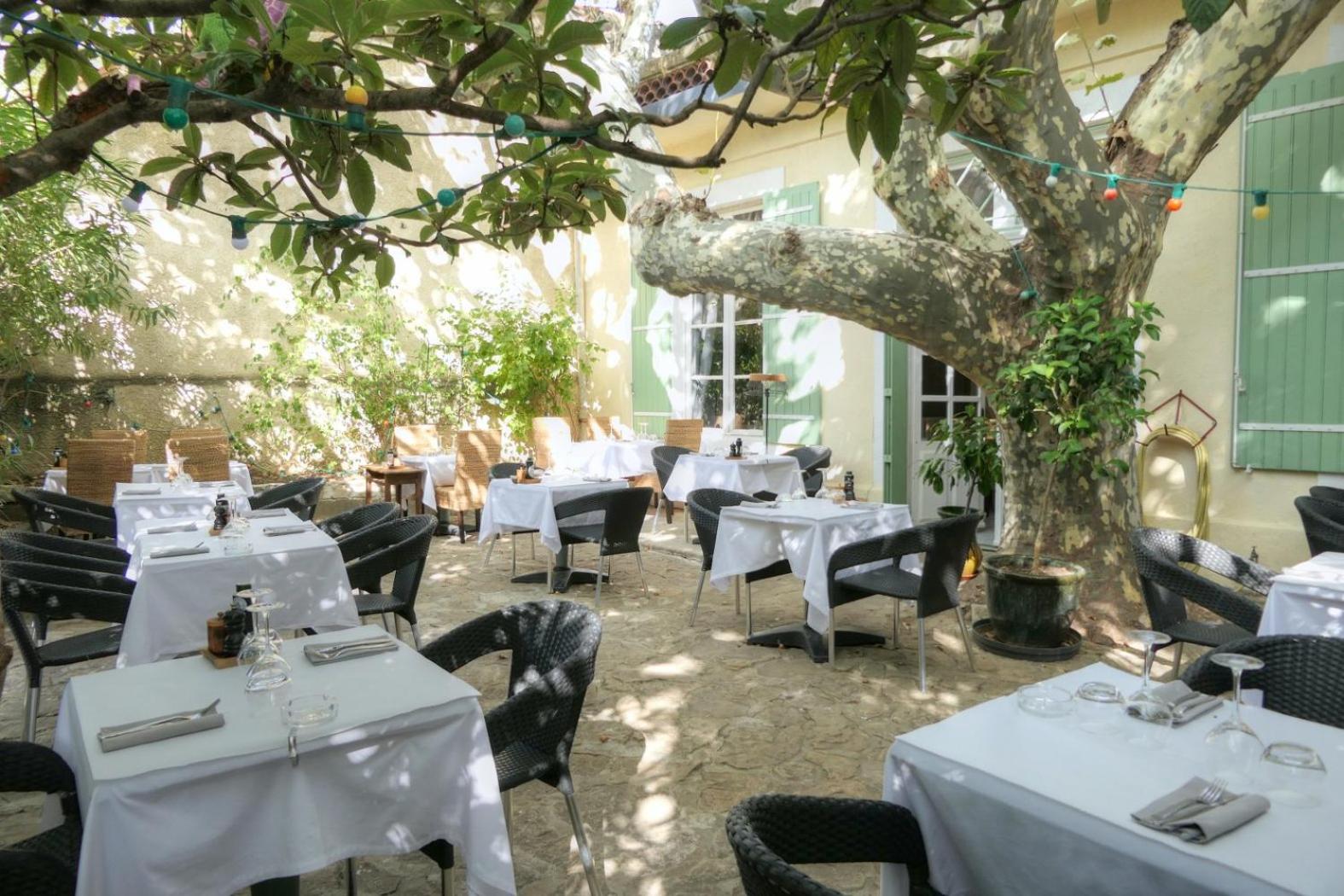 restaurant