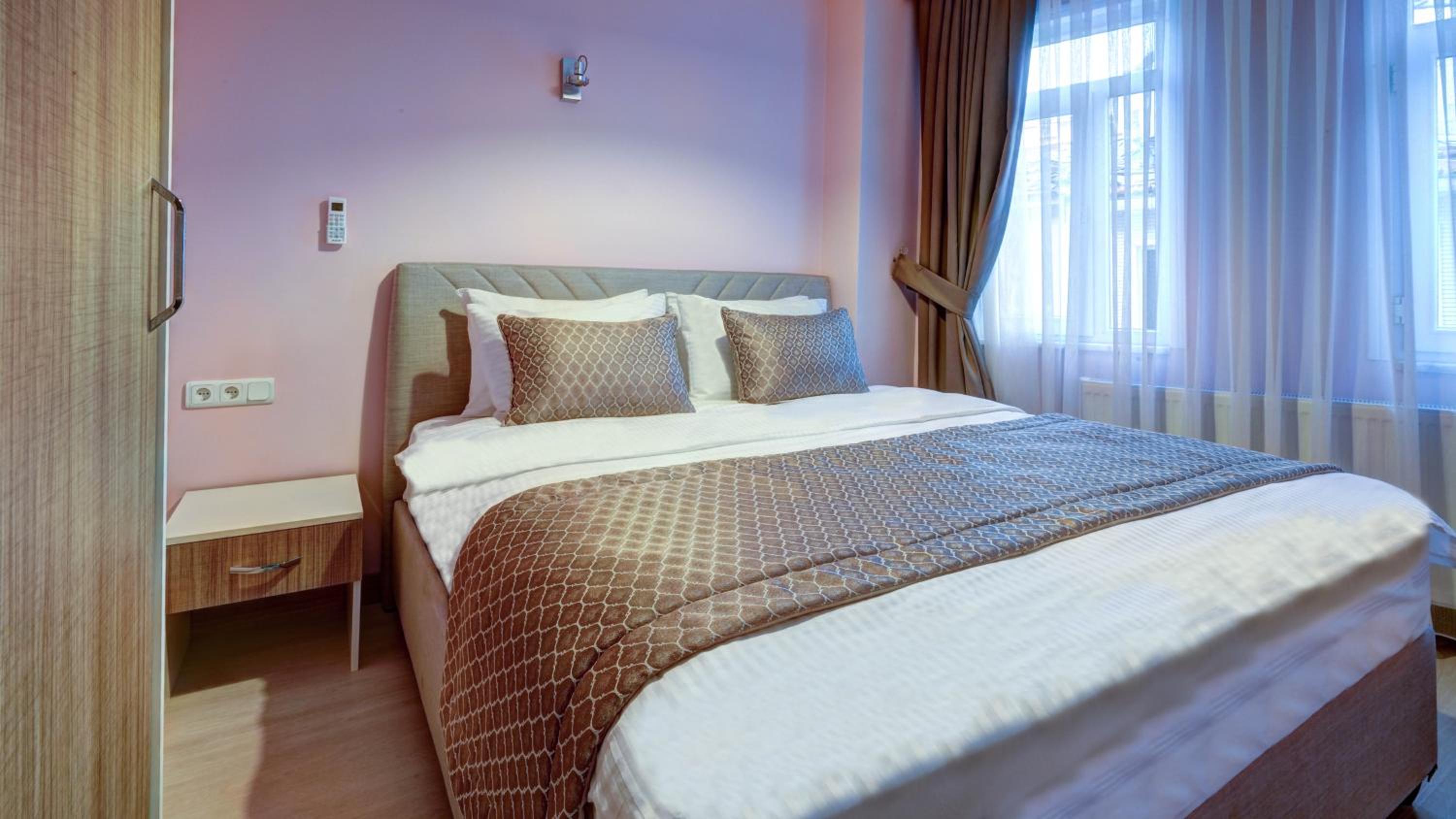 SEVEN ROSES APART OTEL - Image 34