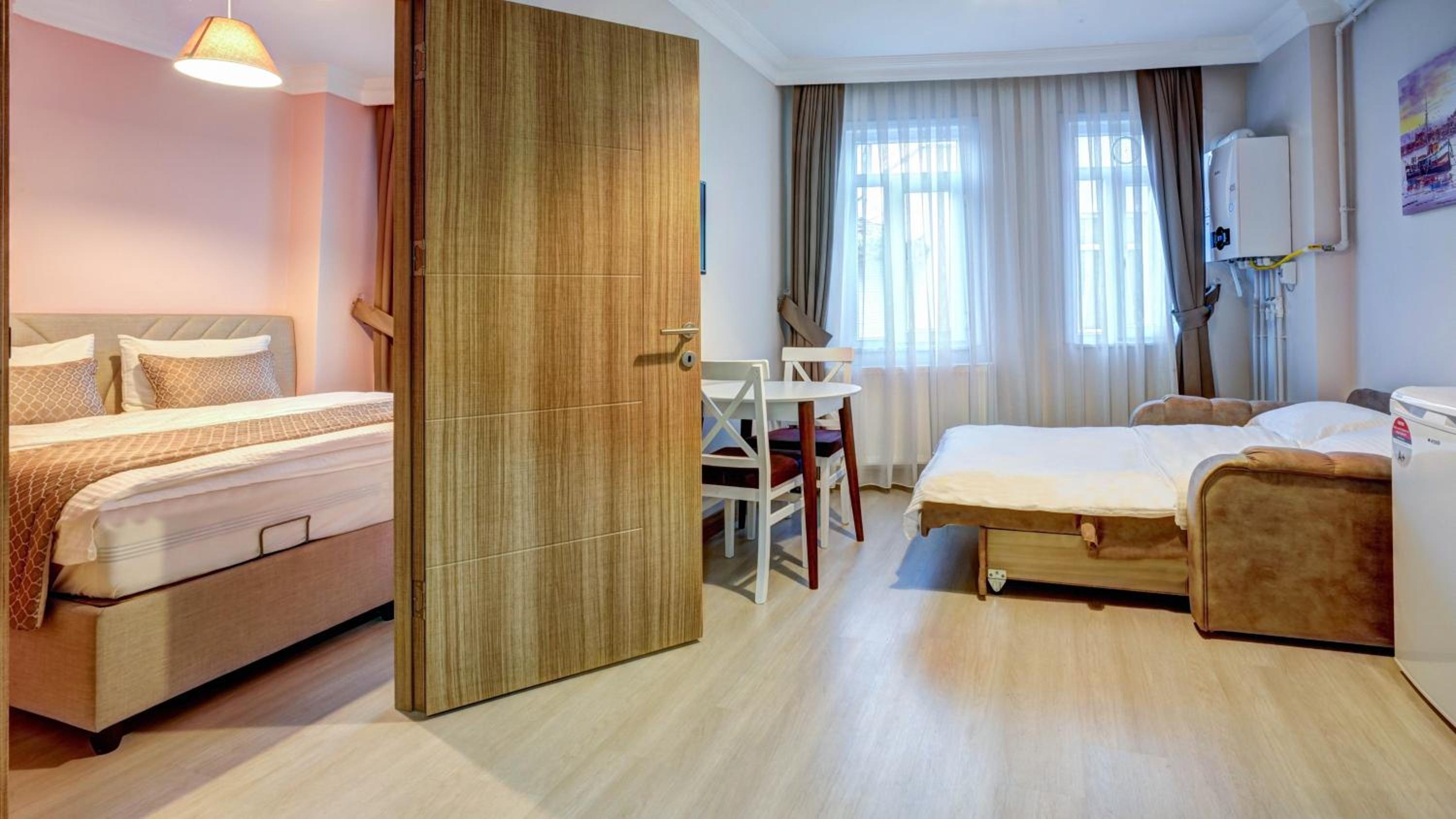 SEVEN ROSES APART OTEL - Image 30