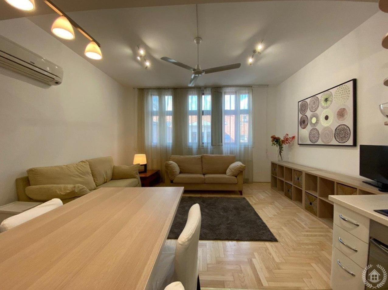 Central City Gozsdu Apartment