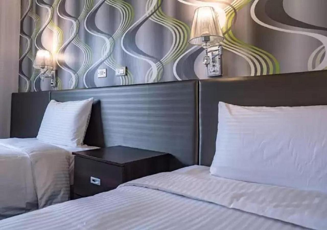 Walker Hotel - Sanchong