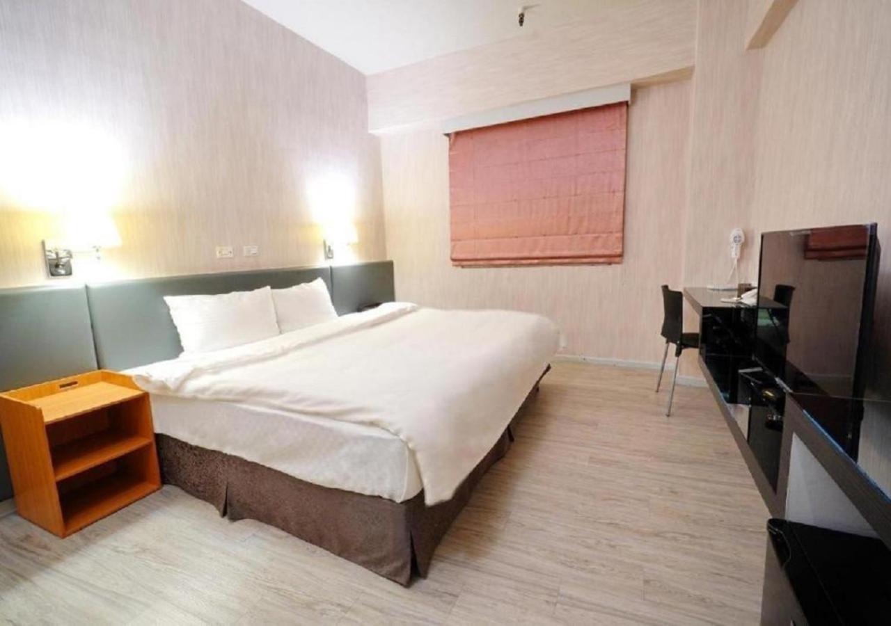 Walker Hotel - Sanchong