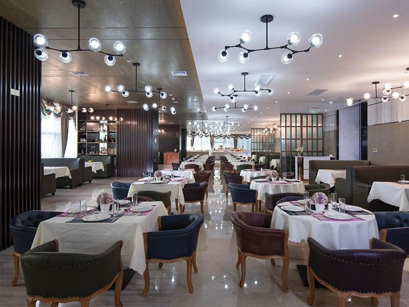 Vienna Hotel(Haikou International Convention and Exhibition Center)
