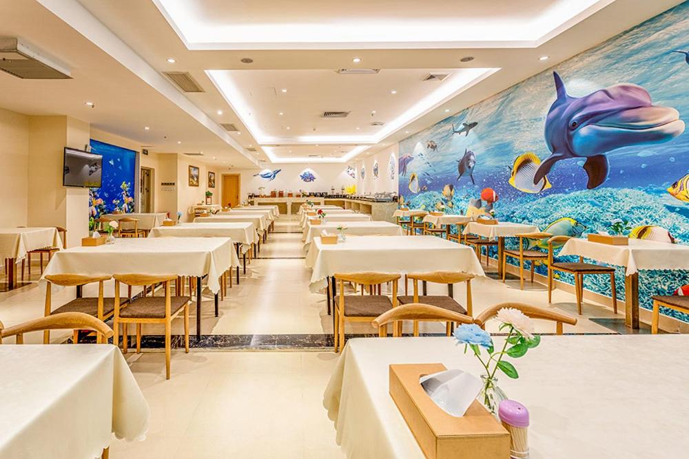 Vienna International Hotel Guangdong Zhengjiang Renming Avenue Middle Road view 4