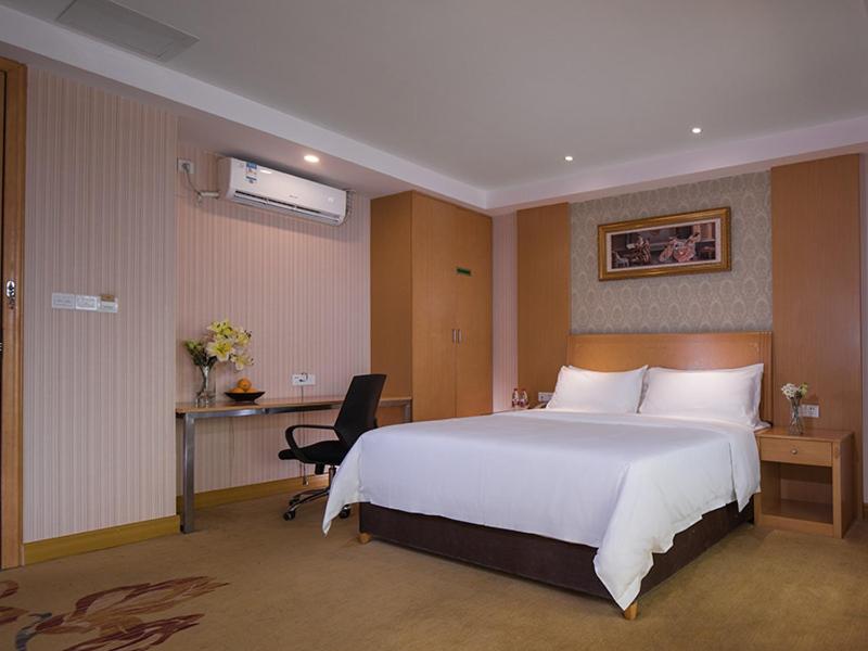 Vienna 3 Best Hotel Dongguan Liaobu Veicle City view 5