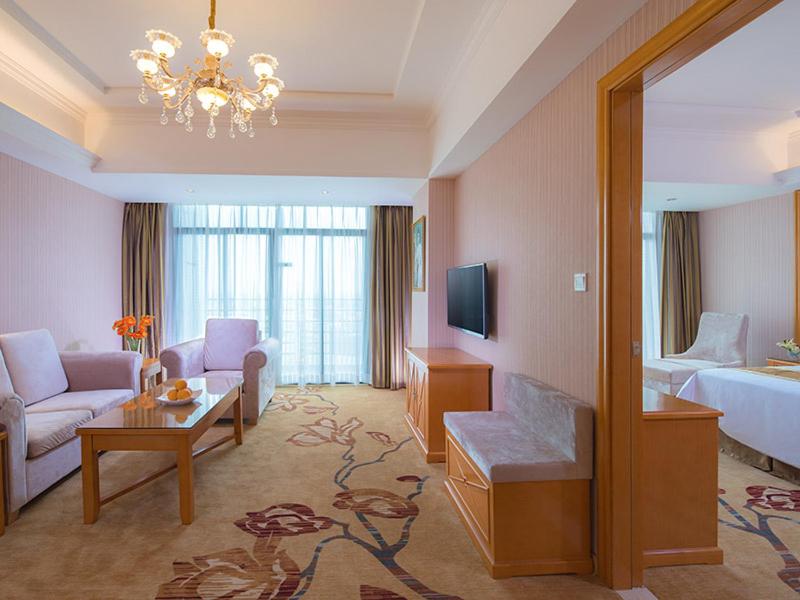 Vienna Hotel Guangdong Huizhou Yuanzhou