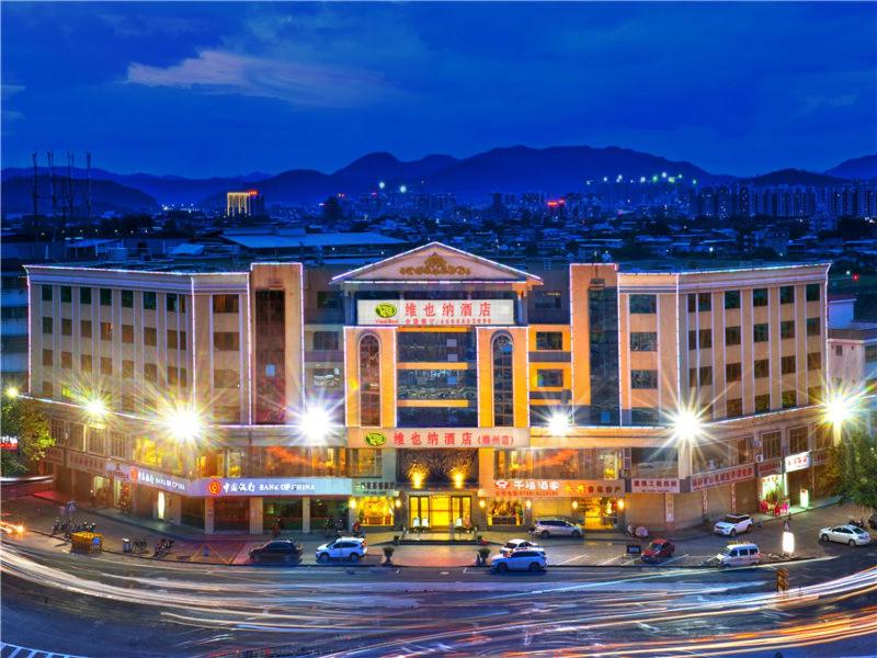 Vienna Hotel Meizhou railway station