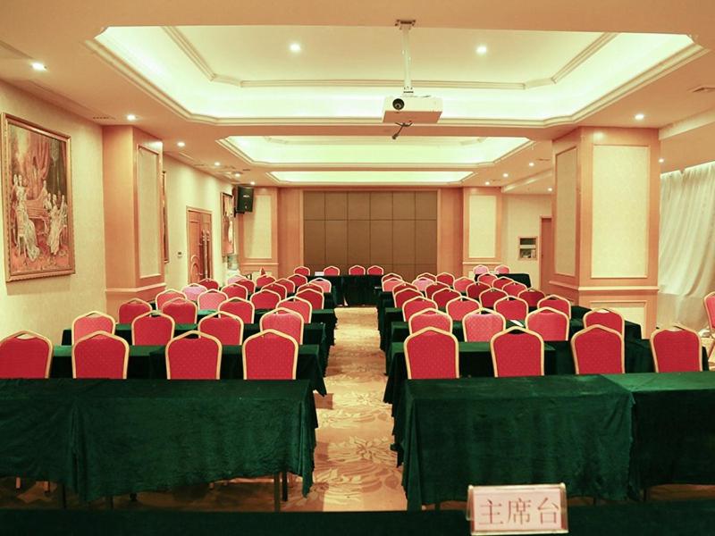Vienna Hotel Yueyang Zhanqian Road