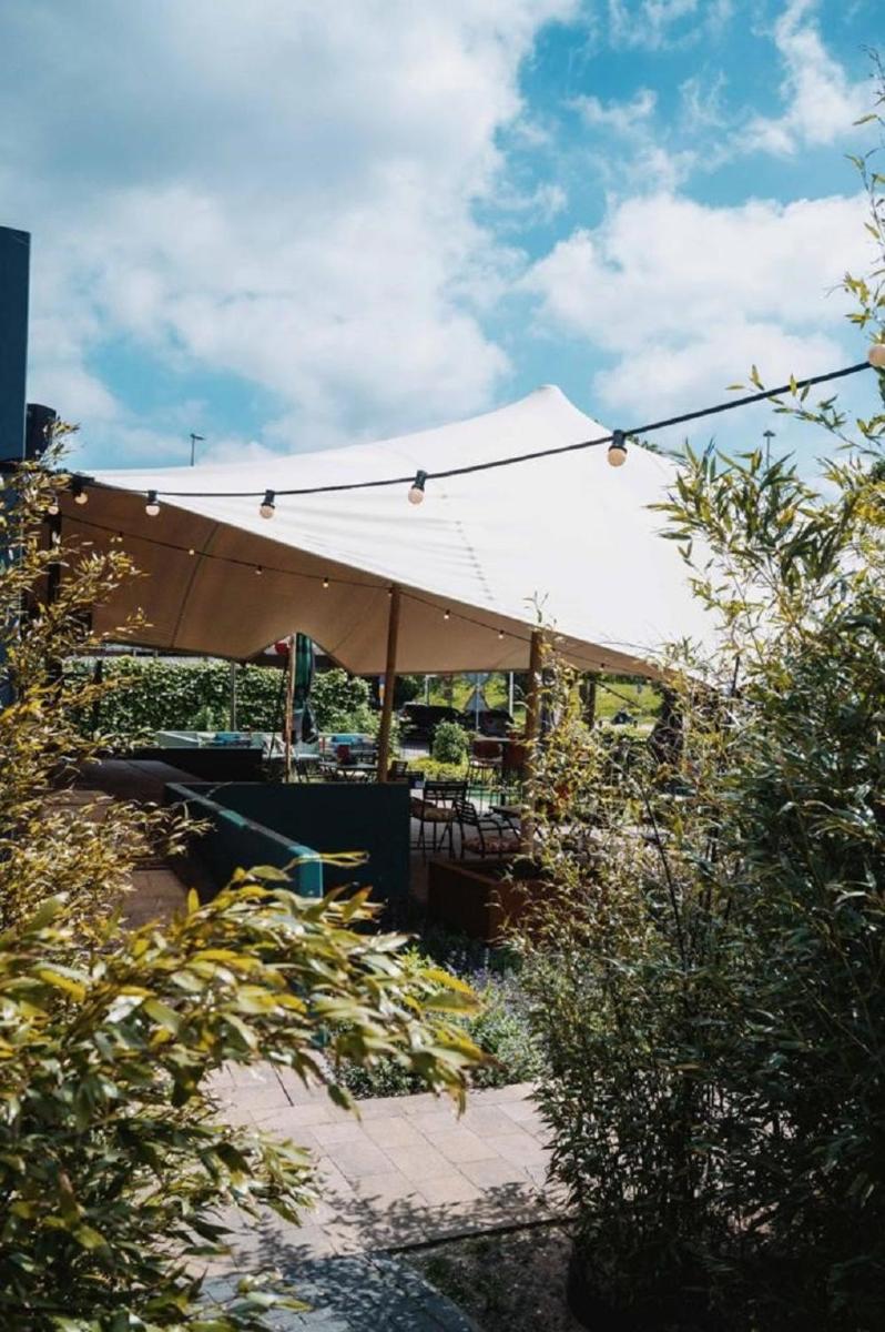 Hotel Nimma en Nijmegen — outdoor BBQ area