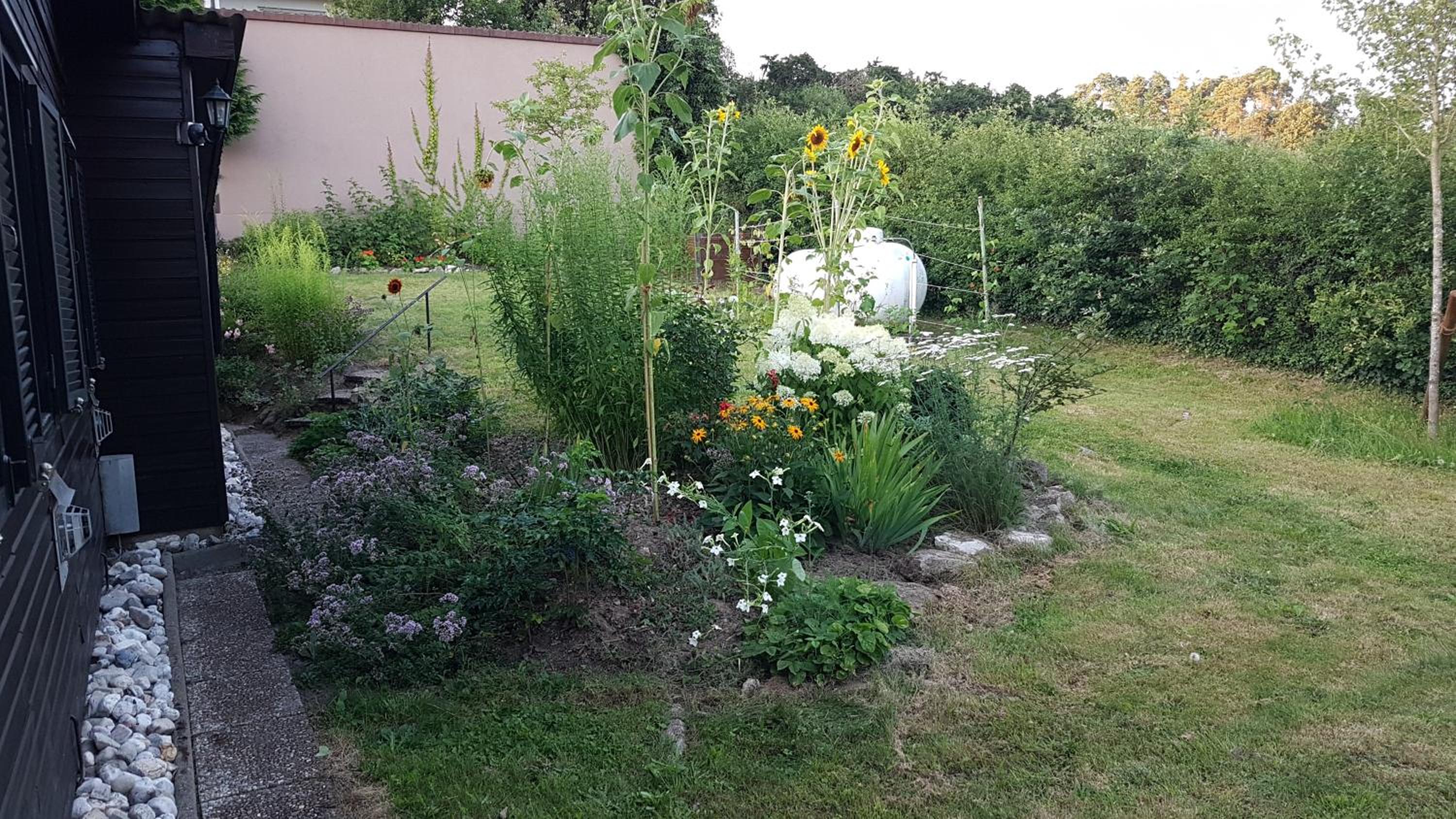 Gemütliches Ferienhaus mit grossem Garten, ideal für Naturliebhaber