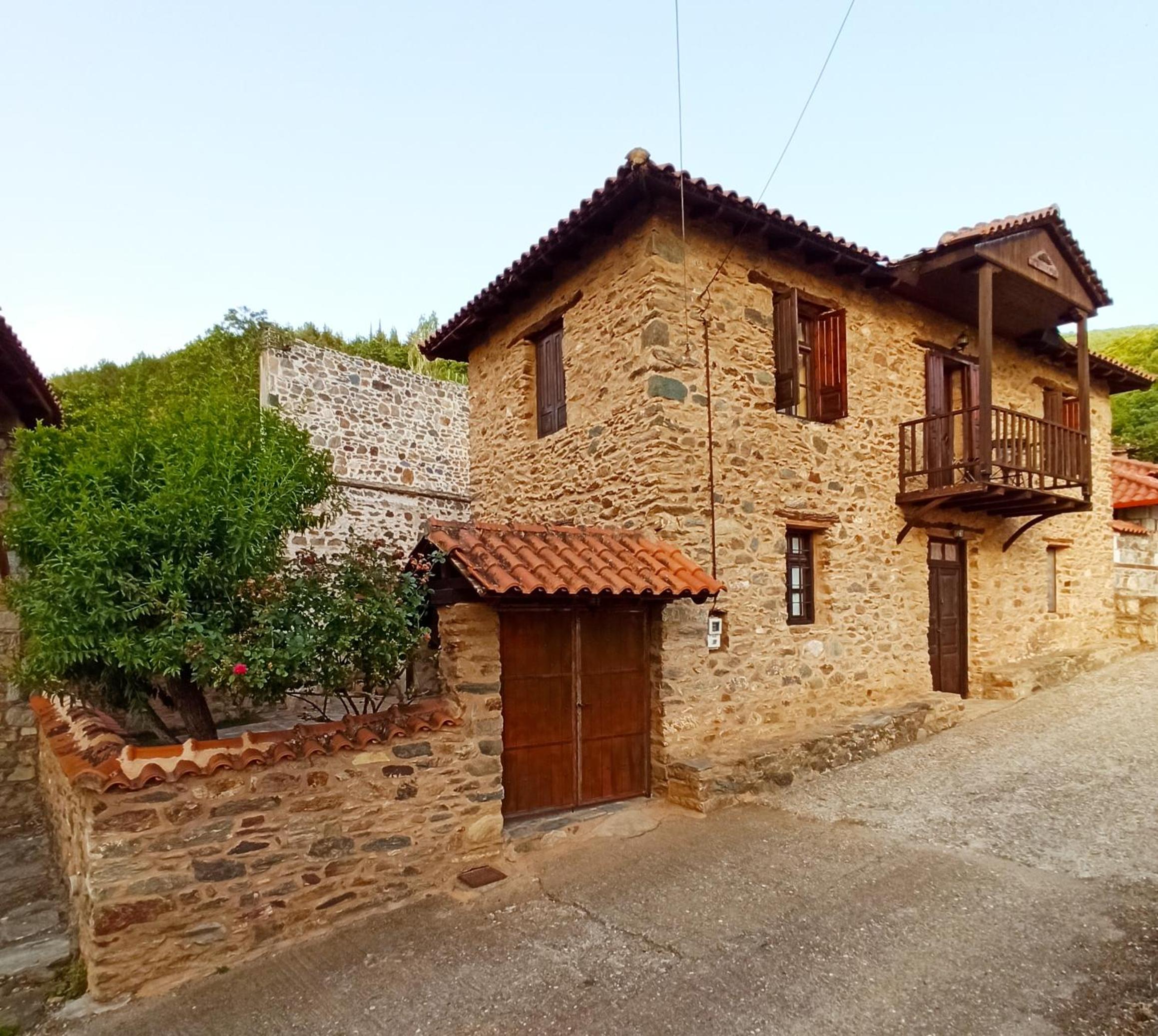 Lithia s Stonehouse. Το πέτρινο στη Λιθιά - Καστοριά view 4