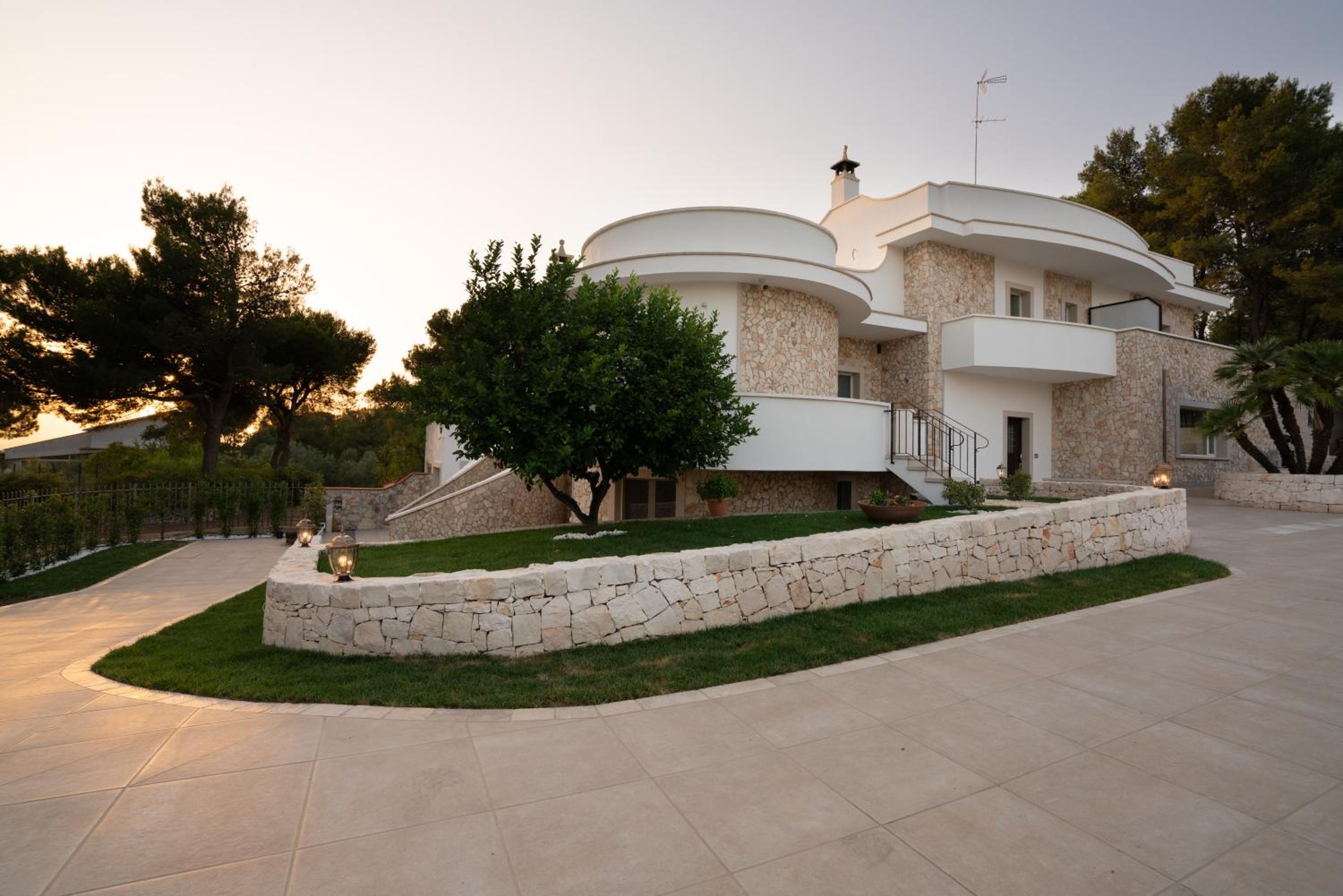 ESSENZA view 4