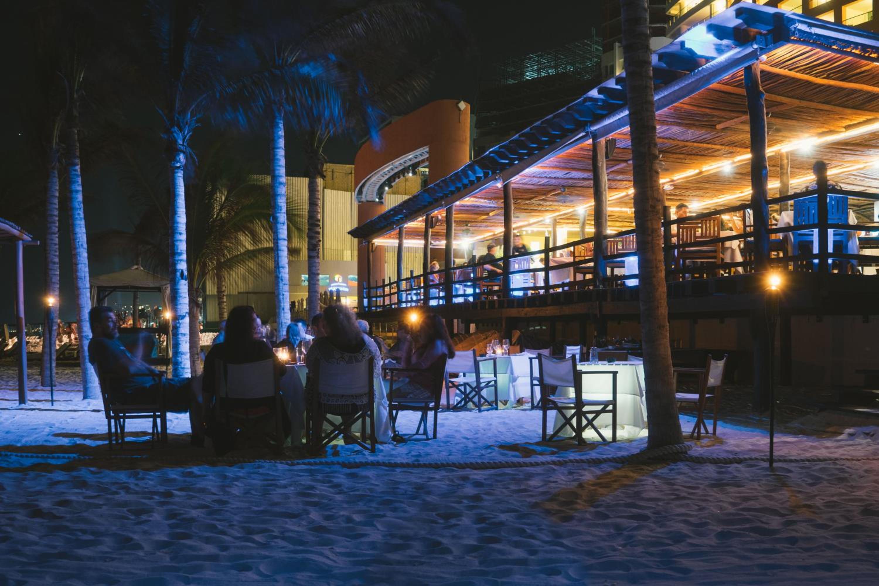 Hotel NYX Cancun