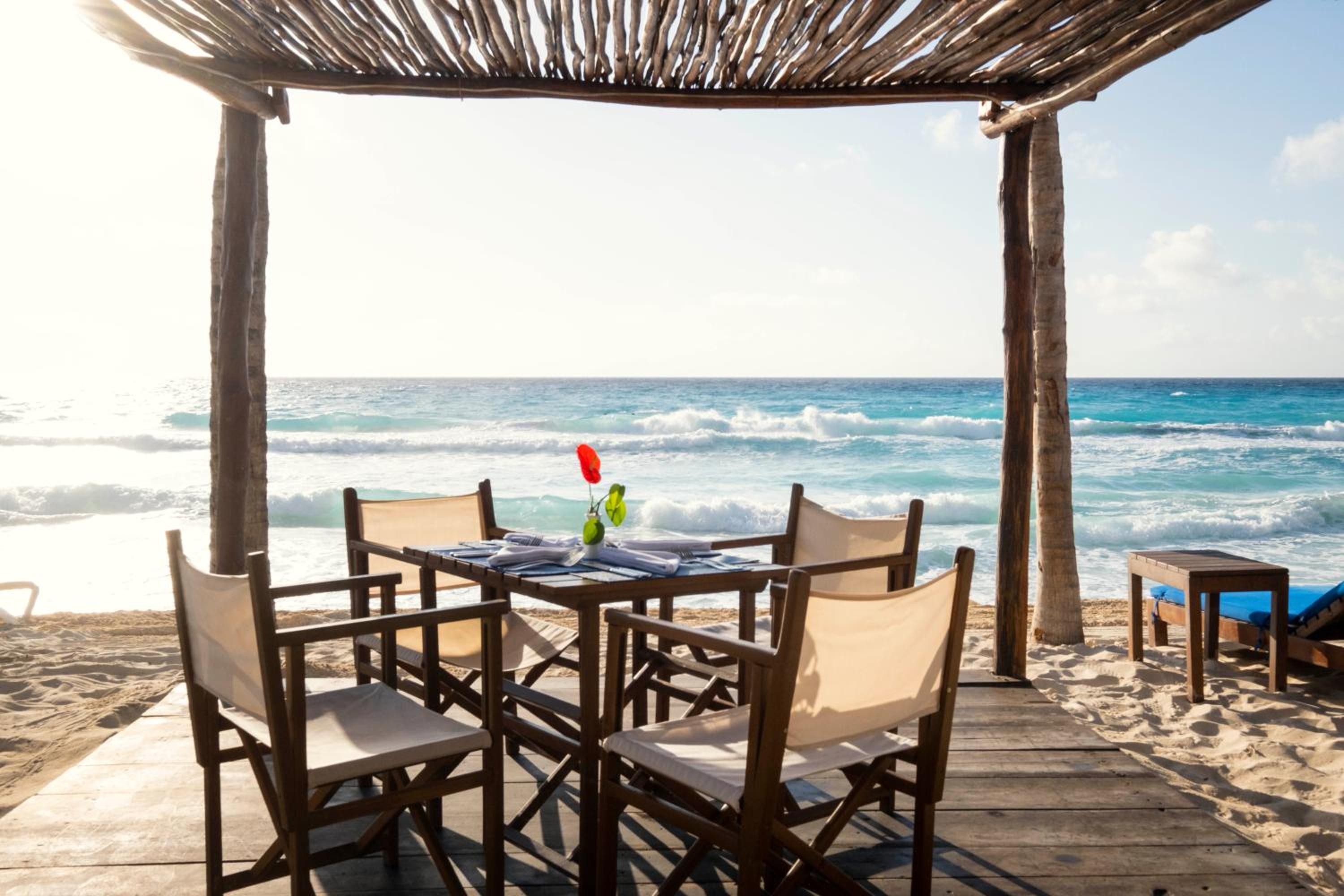 Hotel NYX Cancun