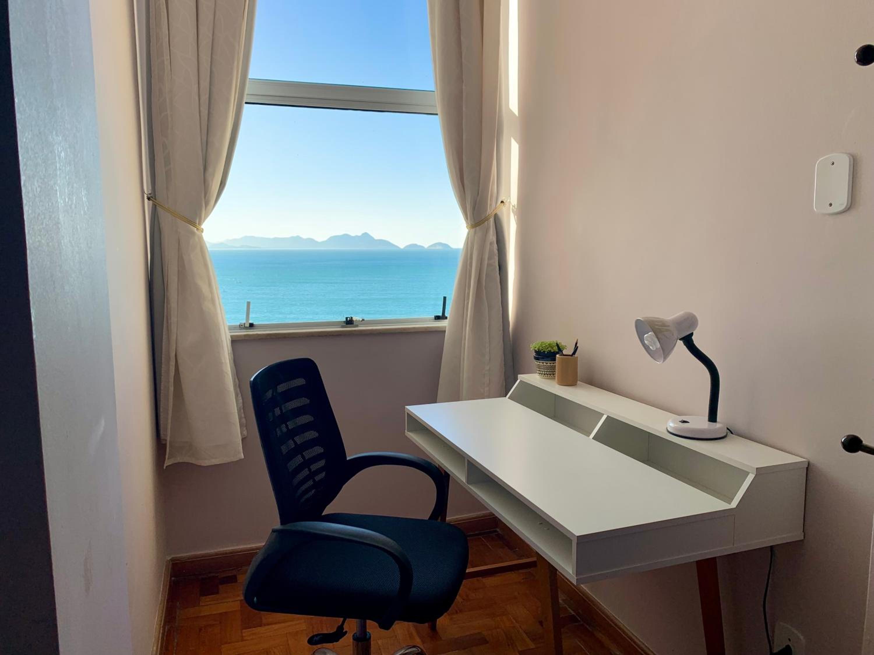 Copacabana Sea View Apartament
